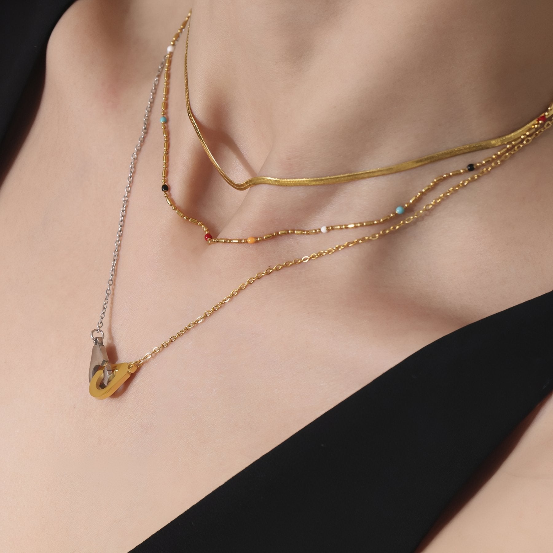 Collier bicolore or et argent pour femme, pendentif menottes, chaîne fine en acier inoxydable