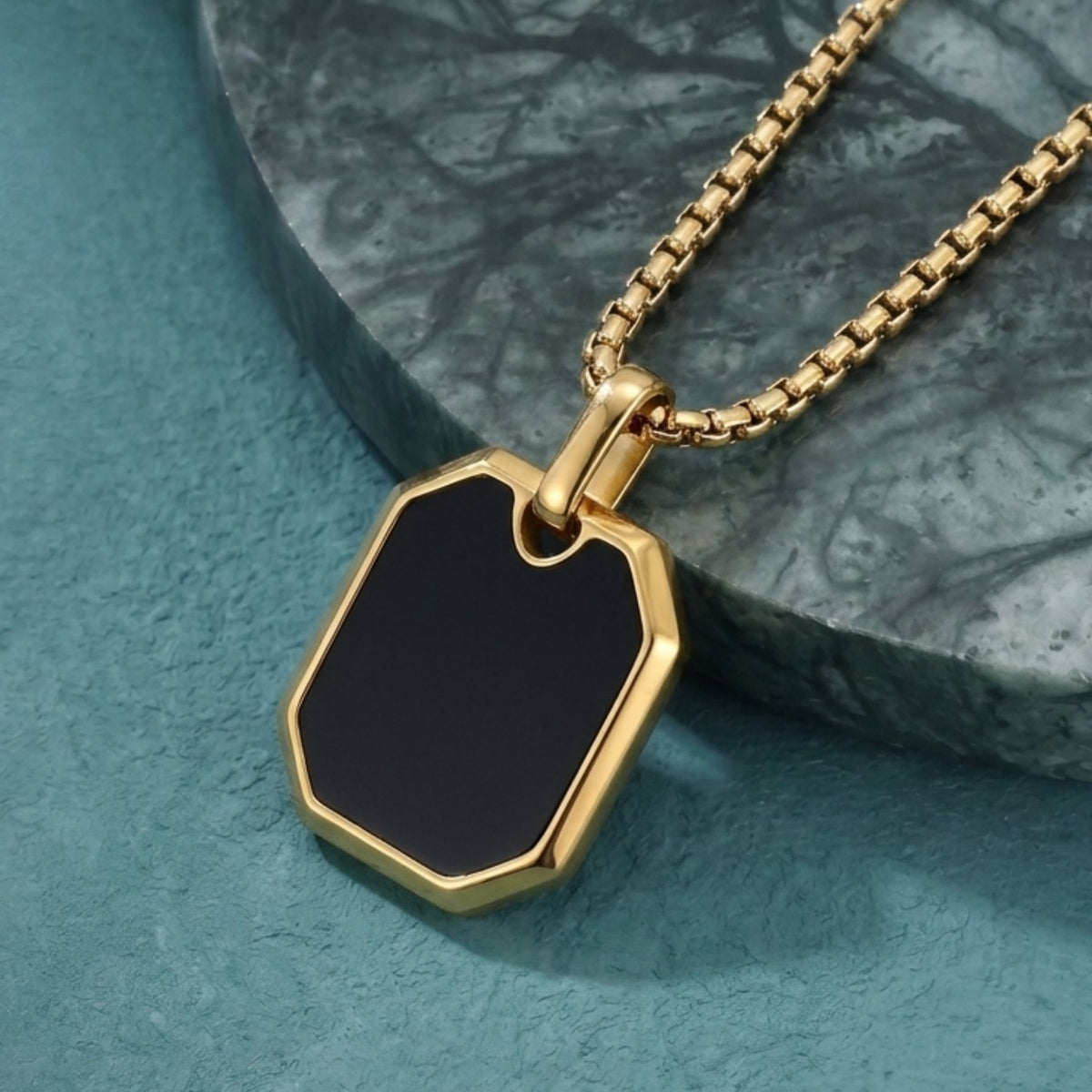 Collier plaque octogonale pour homme, en acier inoxydable, pendentif géométrique au design minimaliste