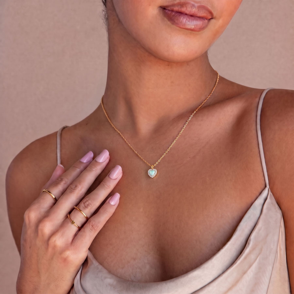 Collier pendentif cœur pour femme, en argent 925, avec pierre effet opale irisée