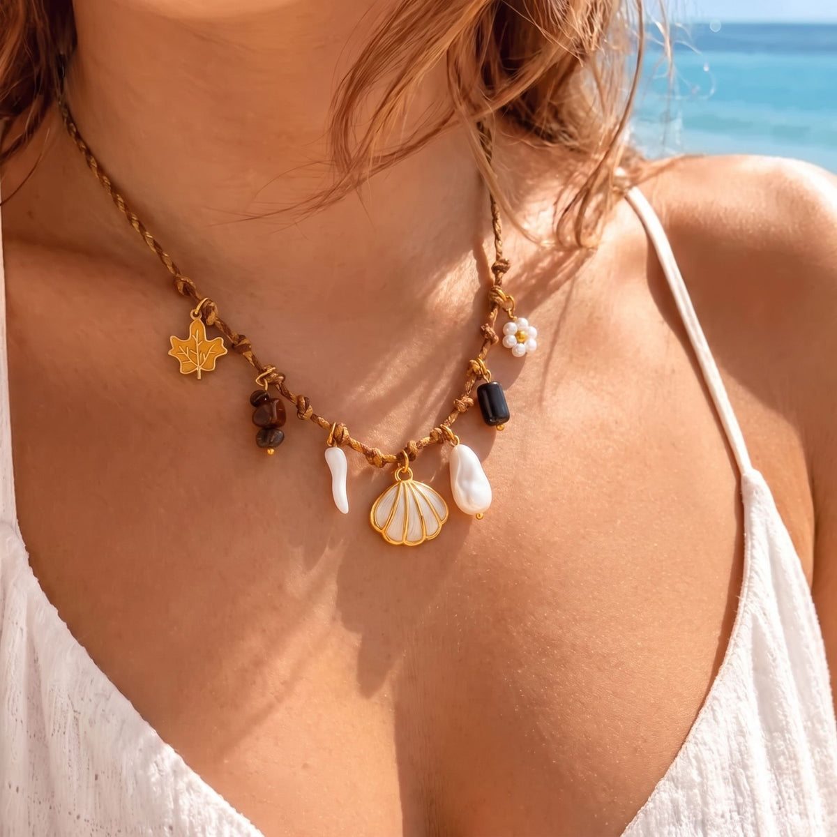 Collier coquillage pour femme, en acier inoxydable doré, cordon tressé marron avec perles et breloques