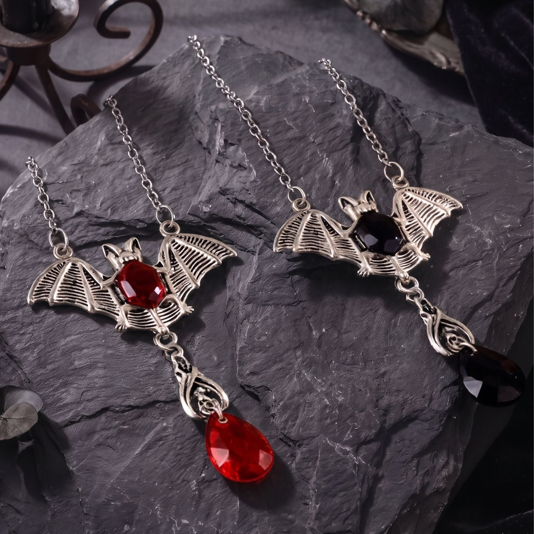 Collar gótico de murciélago para mujer, de aleación de zinc