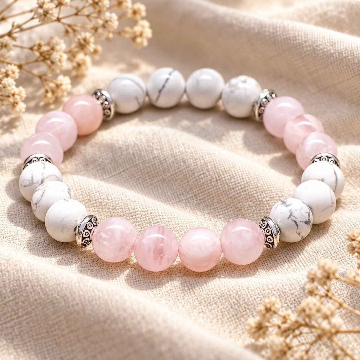 Bracelet en pierres naturelles de quartz rose et howlite, pour l’amour et la douceur
