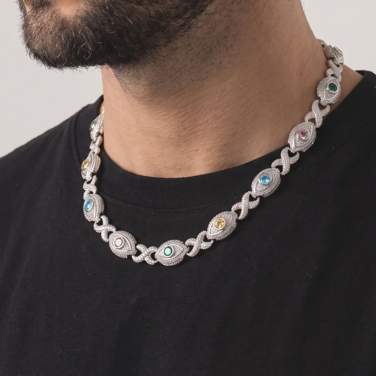 Chaîne œil protecteur pour homme, en cuivre serti de zircon coloré, pierres multicolores avec motifs œil en relief