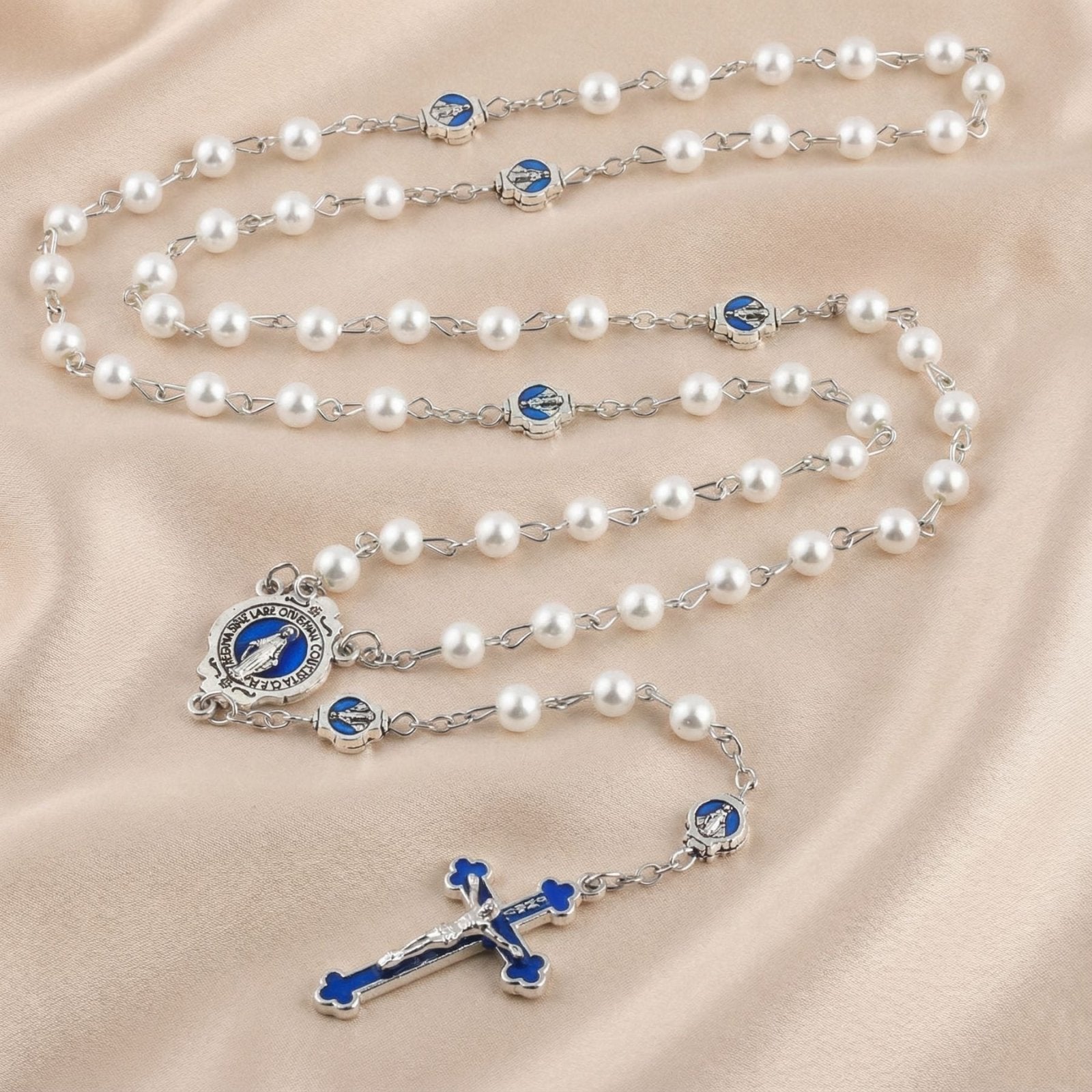 Chapelet collier religieux, avec perles de verre et pendentif croix, en alliage métallique