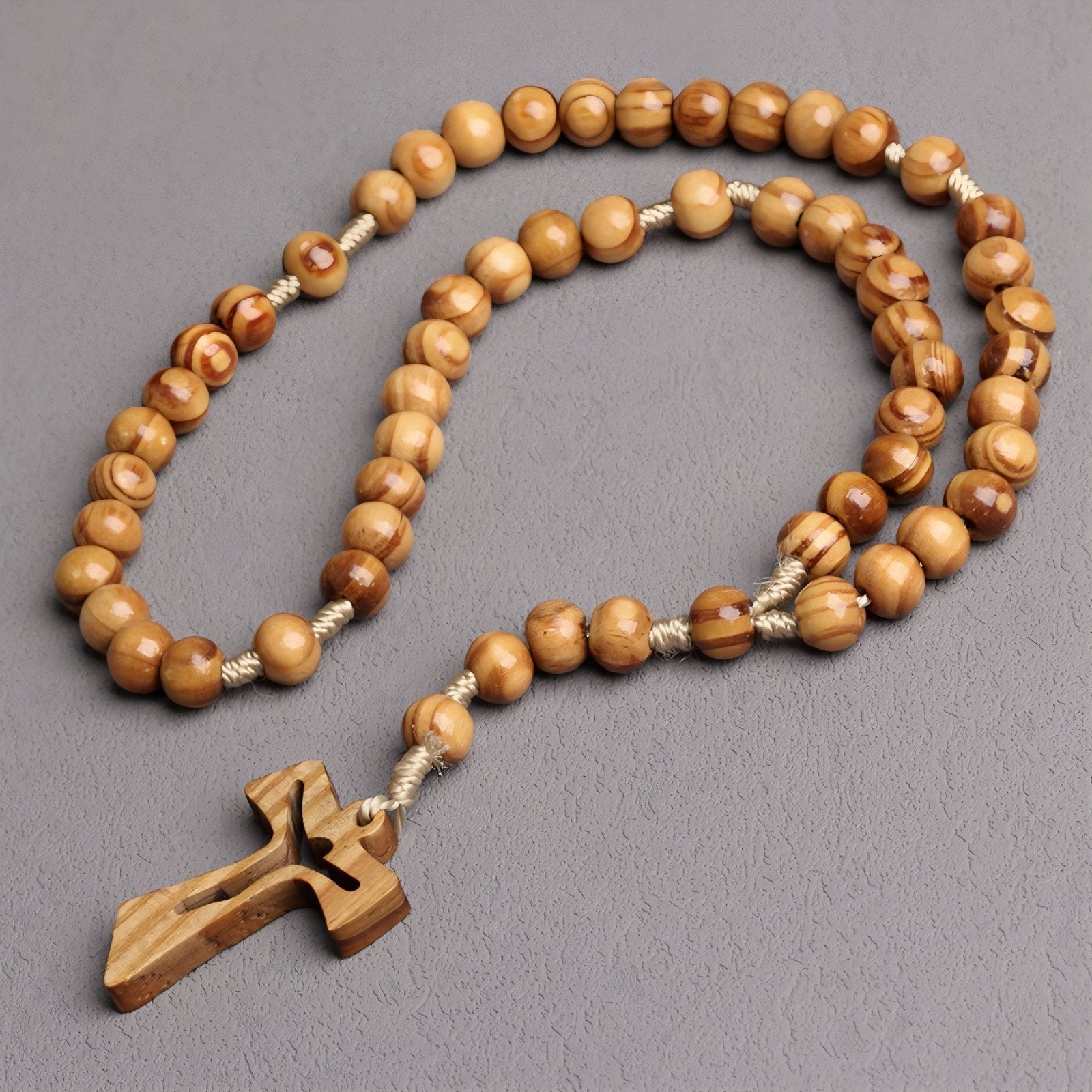 Chapelet en bois naturel, avec perles rondes et croix chrétienne