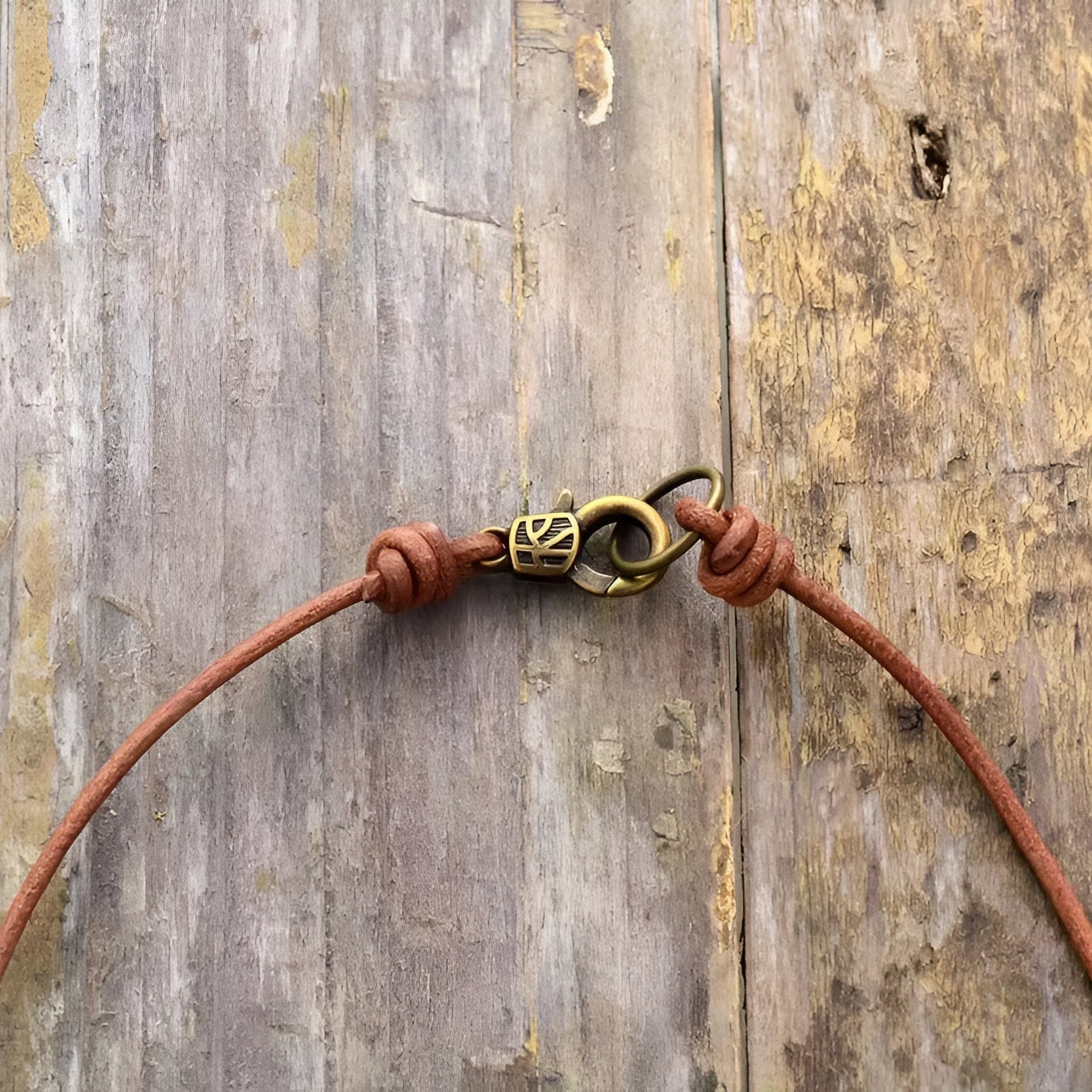 Choker en cordon et pierre naturelle, style bohème pour femme, modèle Nami
