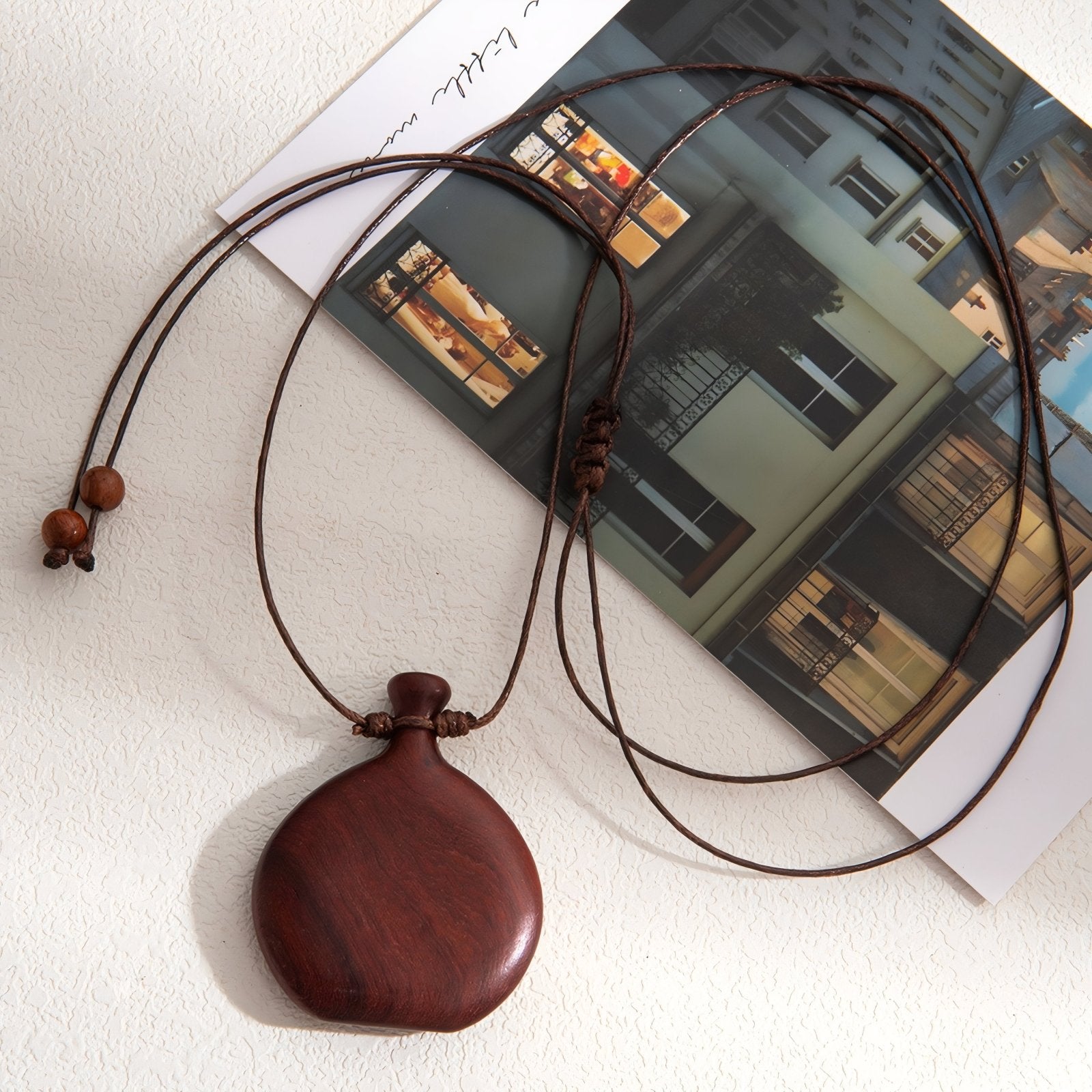 Collier africain en bois naturel, avec pendentif ethnique rétro pour femme, cordon ajustable