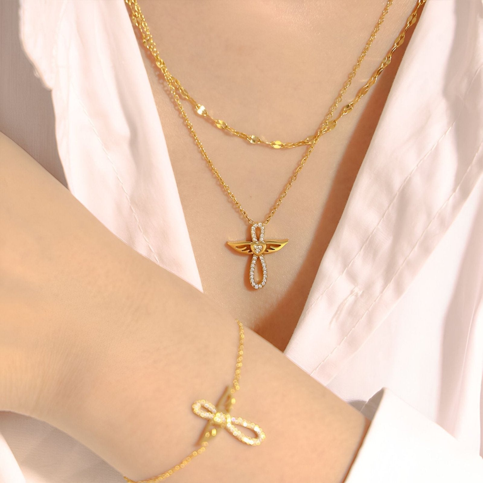 Collier ange ailé en acier inoxydable, forme de croix, serti de zircons brillants, modèle Bellewing