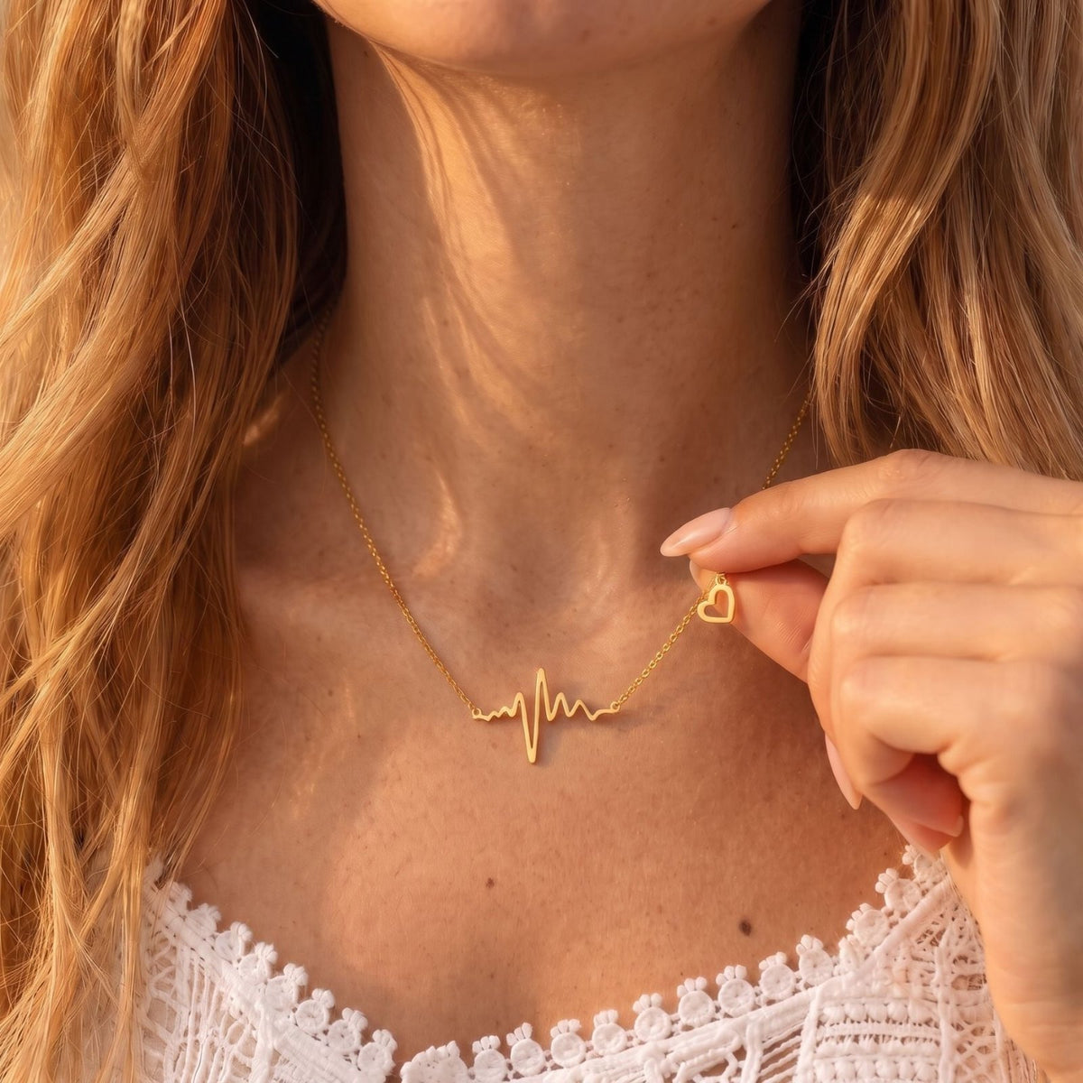 Collier battement de cœur pour femme, en acier inoxydable, pendentif électrocardiogramme avec petit cœur
