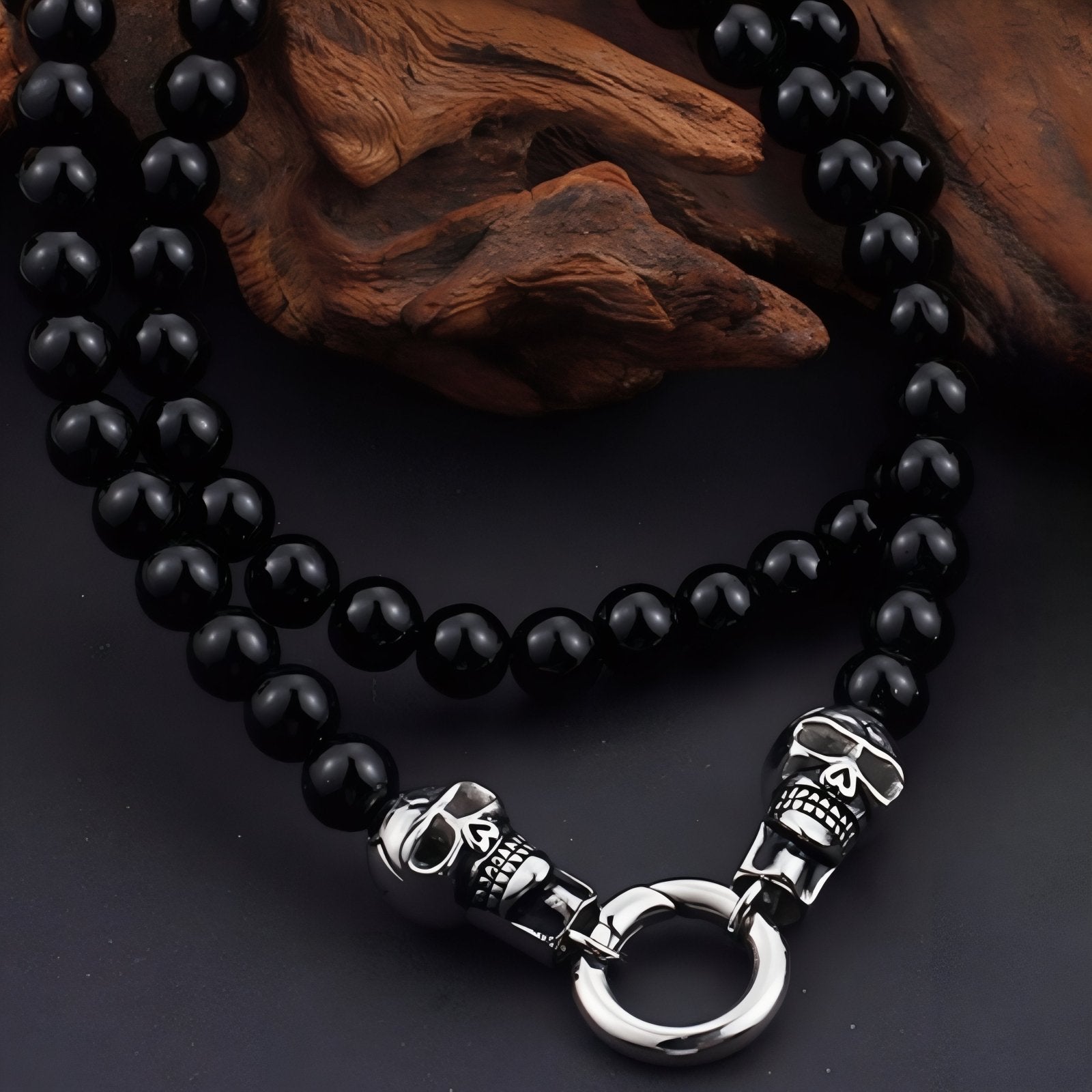 Collier biker pour homme avec perles de verre, fermoir anneau avec têtes de mort, en acier inoxydable
