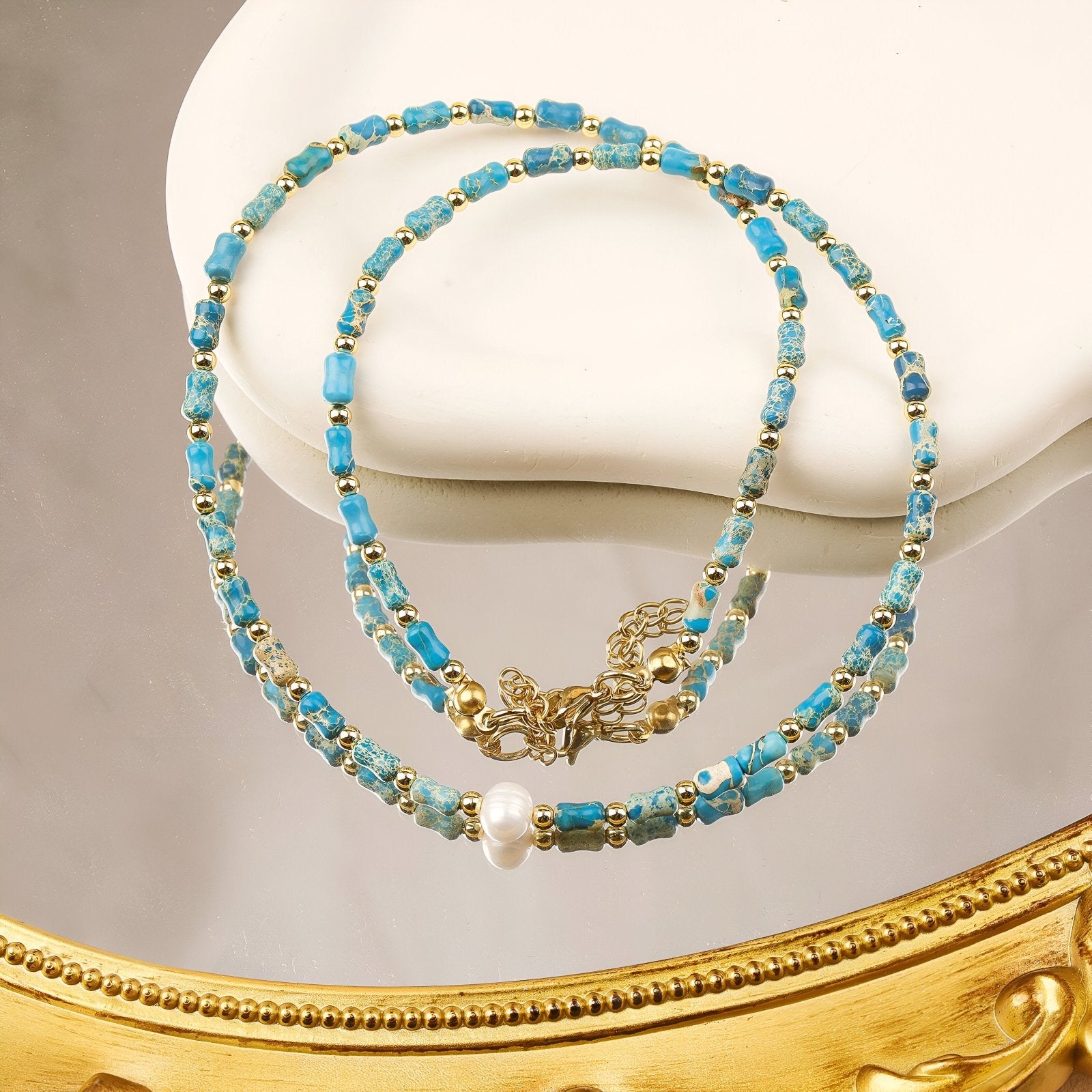 Collier bohème chic en pierres turquoise, style estival pour femme, modèle Miramar