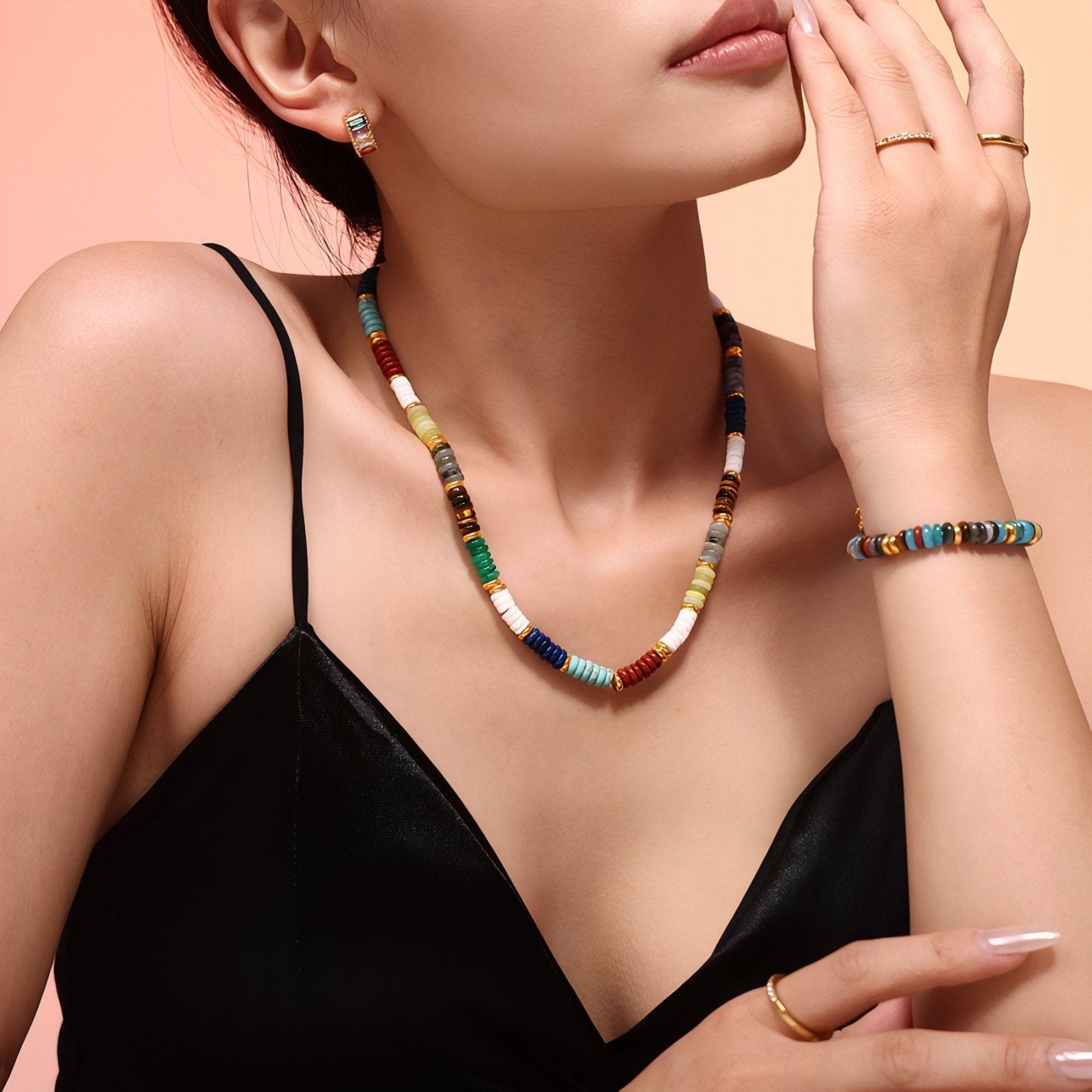 Collier bohème en pierres naturelles, perles rondelles et acier inoxydable plaqué or 18K