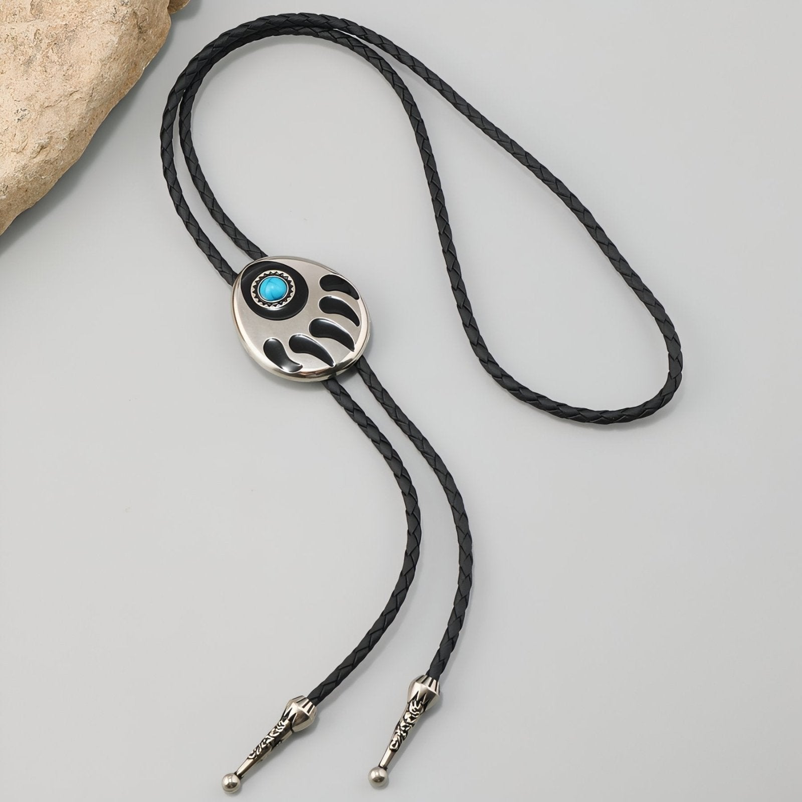 Collier bolo tie cowboy mixte, motif patte d'ours, style western, cordon en cuir noir et pierre turquoise