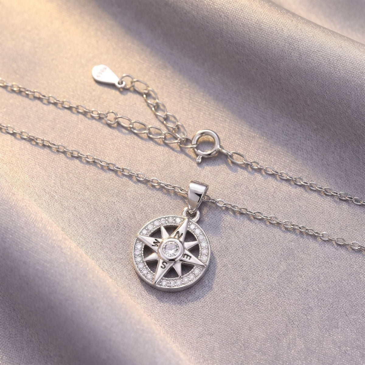 Collier boussole pour femme, en argent 925, avec zircon scintillant