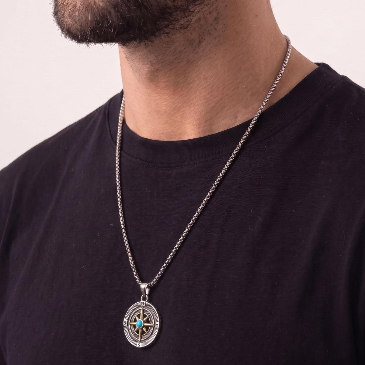 Collier boussole pour homme, en acier inoxydable, pendentif rose des vents avec pierre colorée au centre