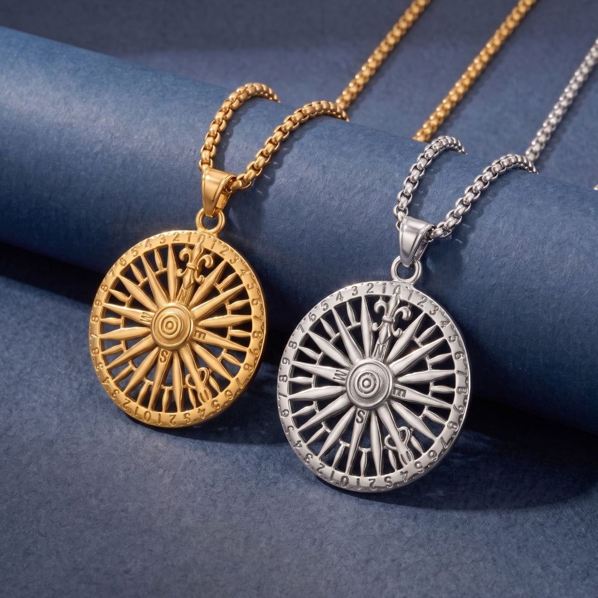 Collier boussole vintage pour homme, en acier titane, pendentif rose des vents ajouré au style marin