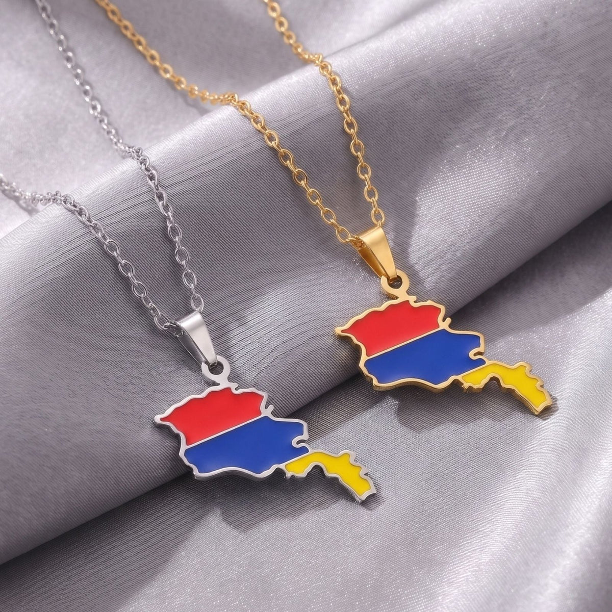 Collier carte d’Arménie unisexe, en acier inoxydable, pendentif émaillé aux couleurs du drapeau arménien