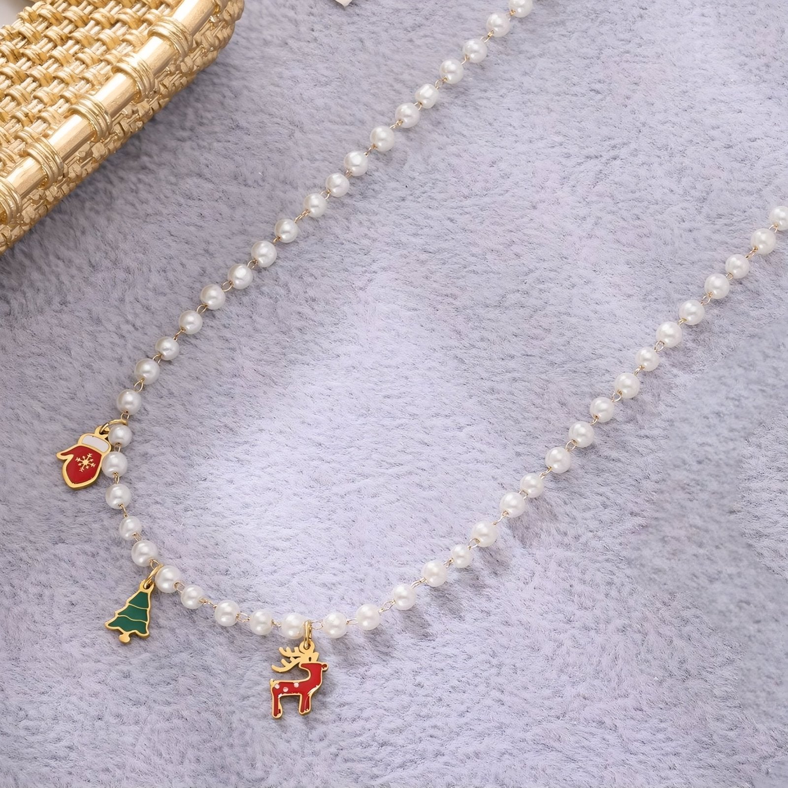 Collier charms de Noël pour femme, pendentifs sapin ou père noël, en perles de nacre et acier inoxydable