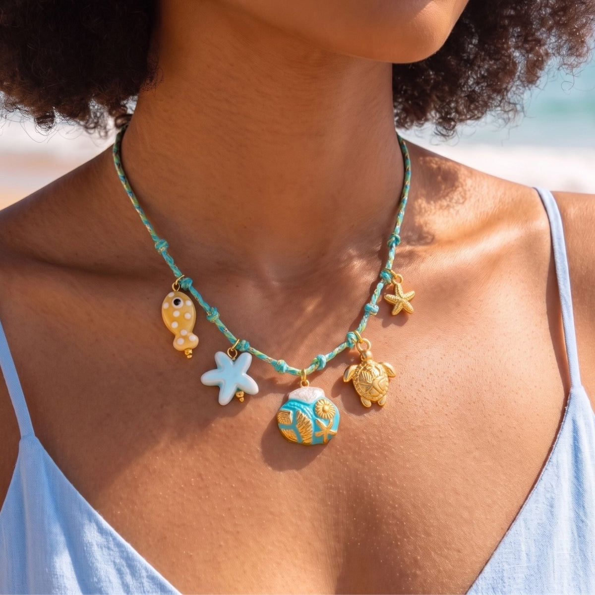 Collier charms océan pour femme, en acier inoxydable doré, cordon tressé multicolore et breloques