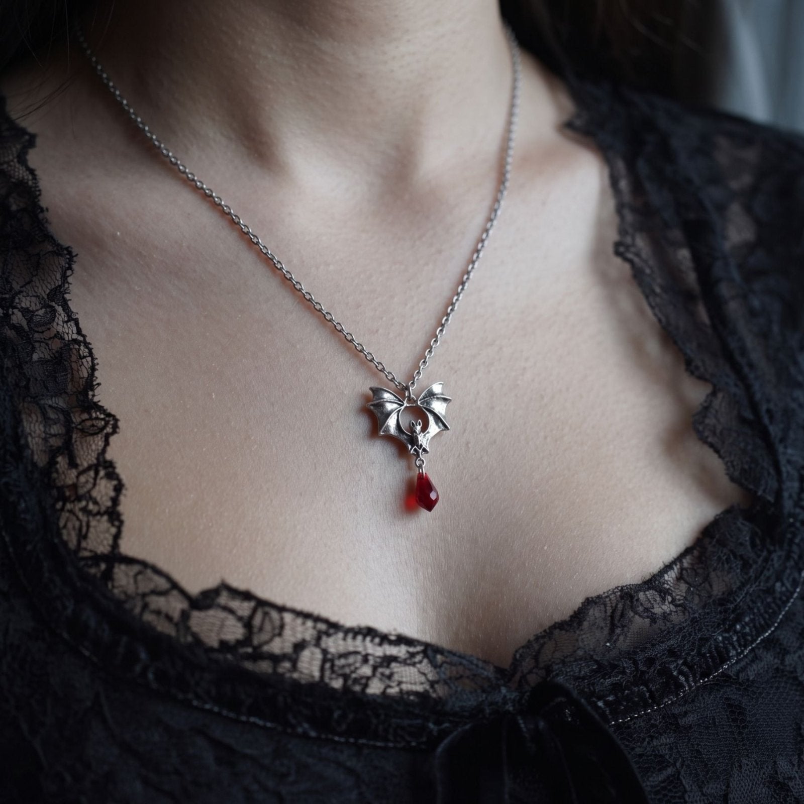 Collier chauve-souris pour femme, en alliage de zinc, style gothique