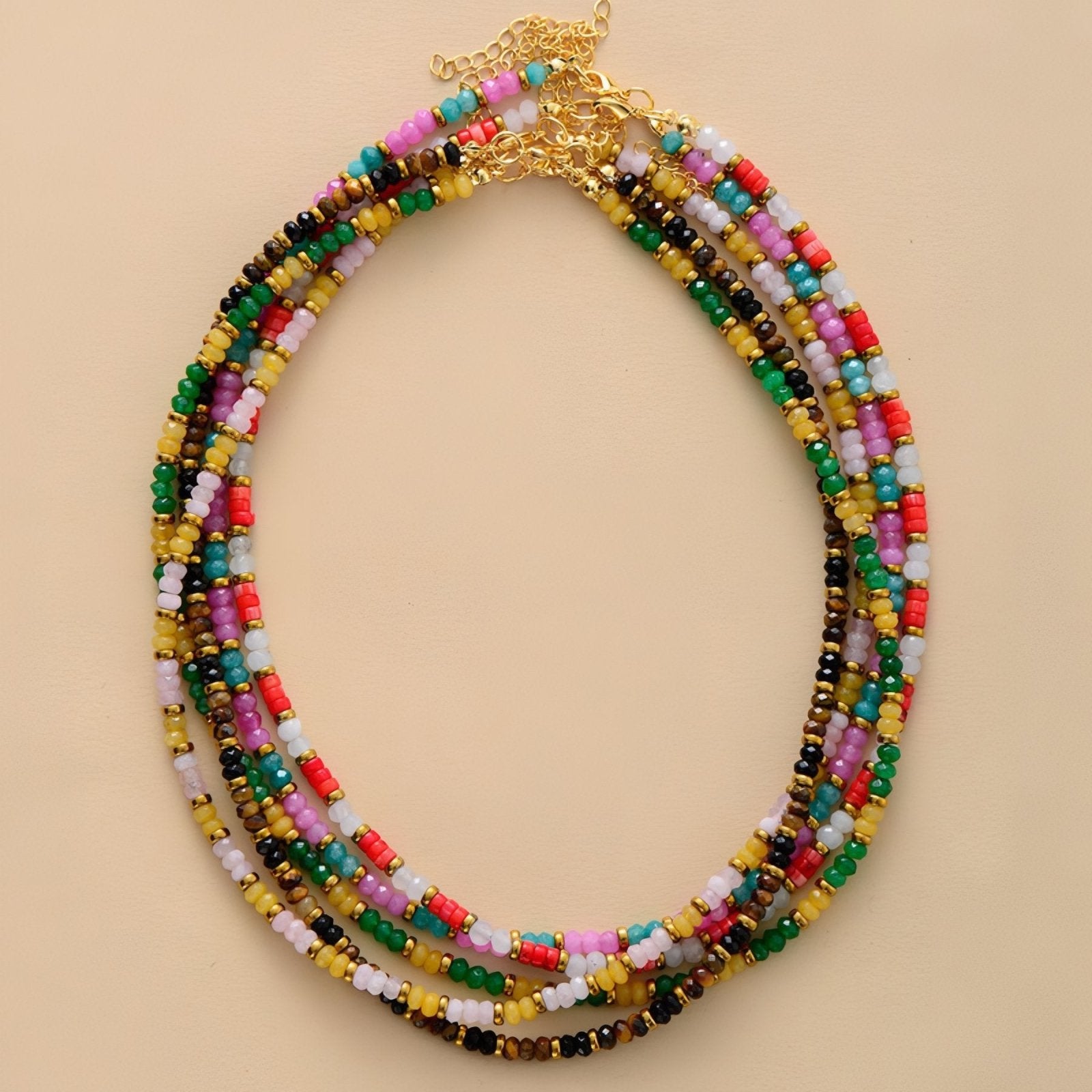 Collier choker en pierres naturelles multicolores, en agate naturelle teintée, style moderne coloré