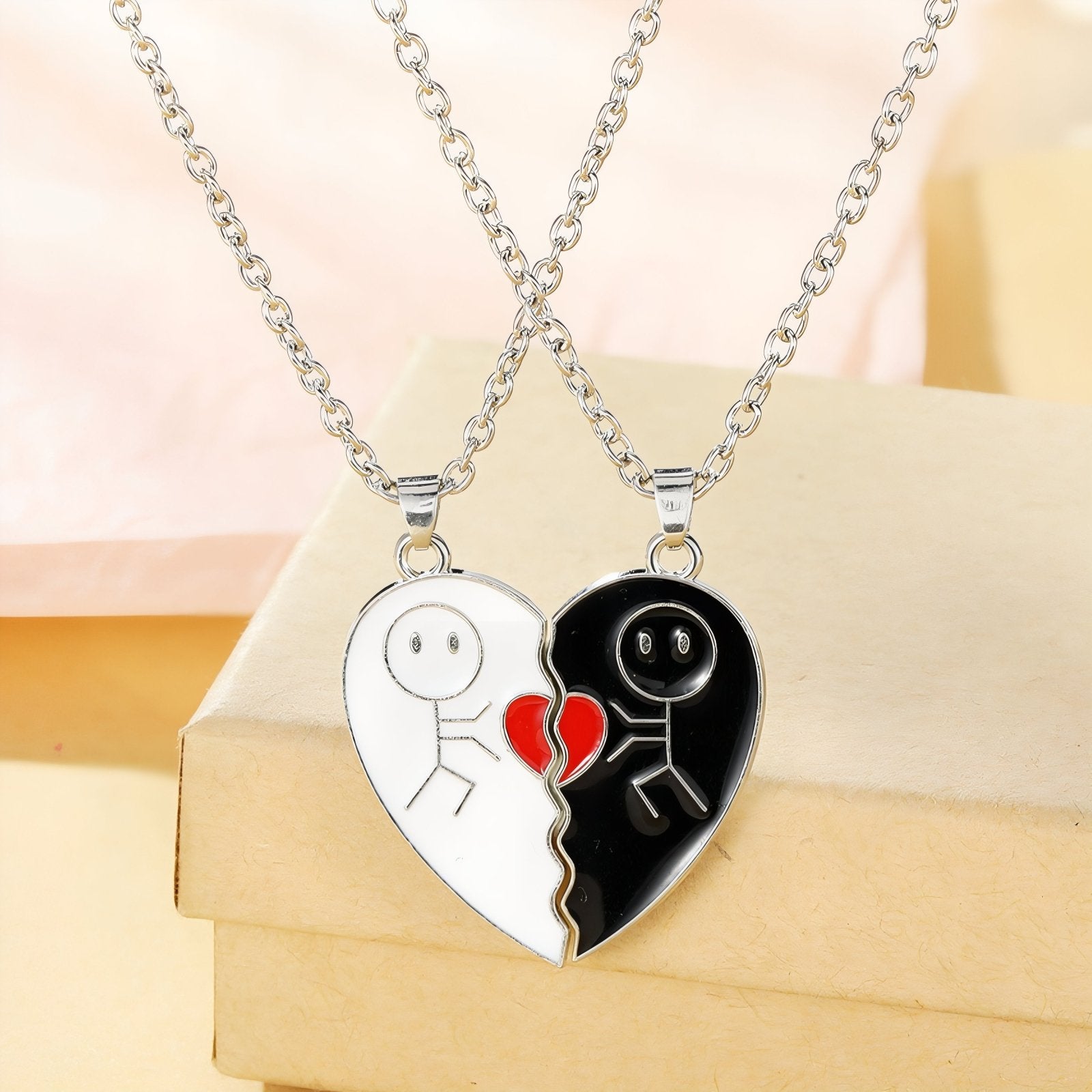 Collier coeur séparable pour couple, avec pendentif symbolique émaillé, en alliage métallique
