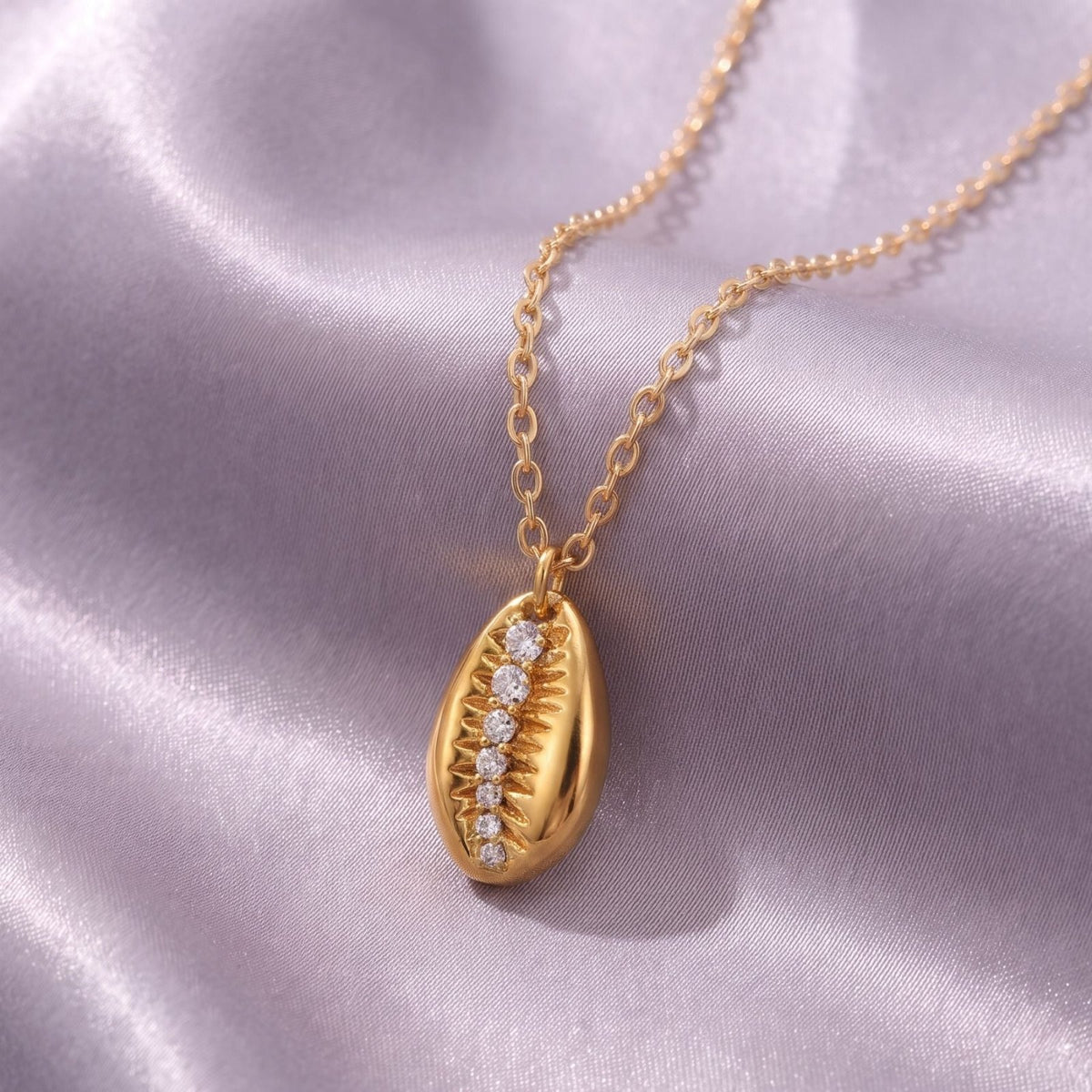 Collier coquillage cauri pour femme, en acier inoxydable, pendentif serti de zircons scintillants