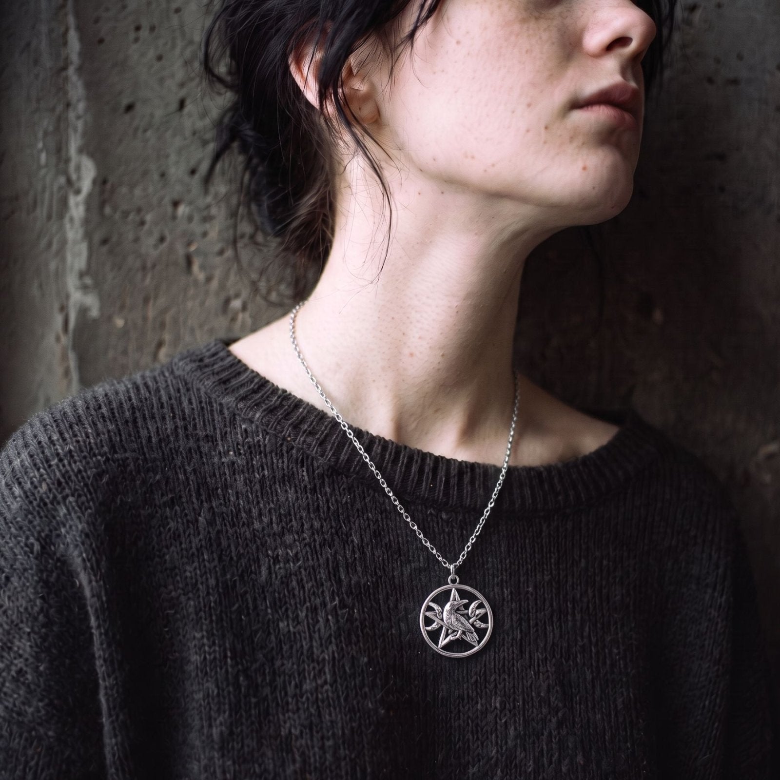 Collier corbeau pentagramme unisexe, en alliage de zinc, style mystique