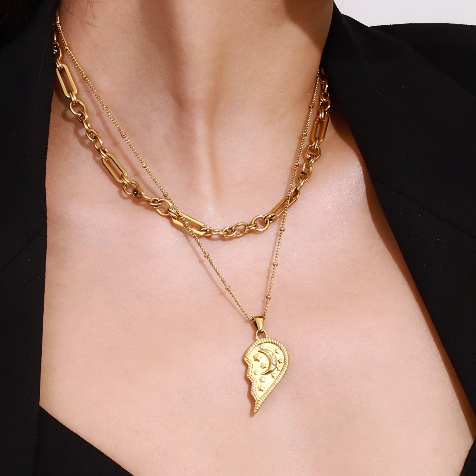 Collier couple soleil et lune, avec pendentifs cœur, en acier inoxydable