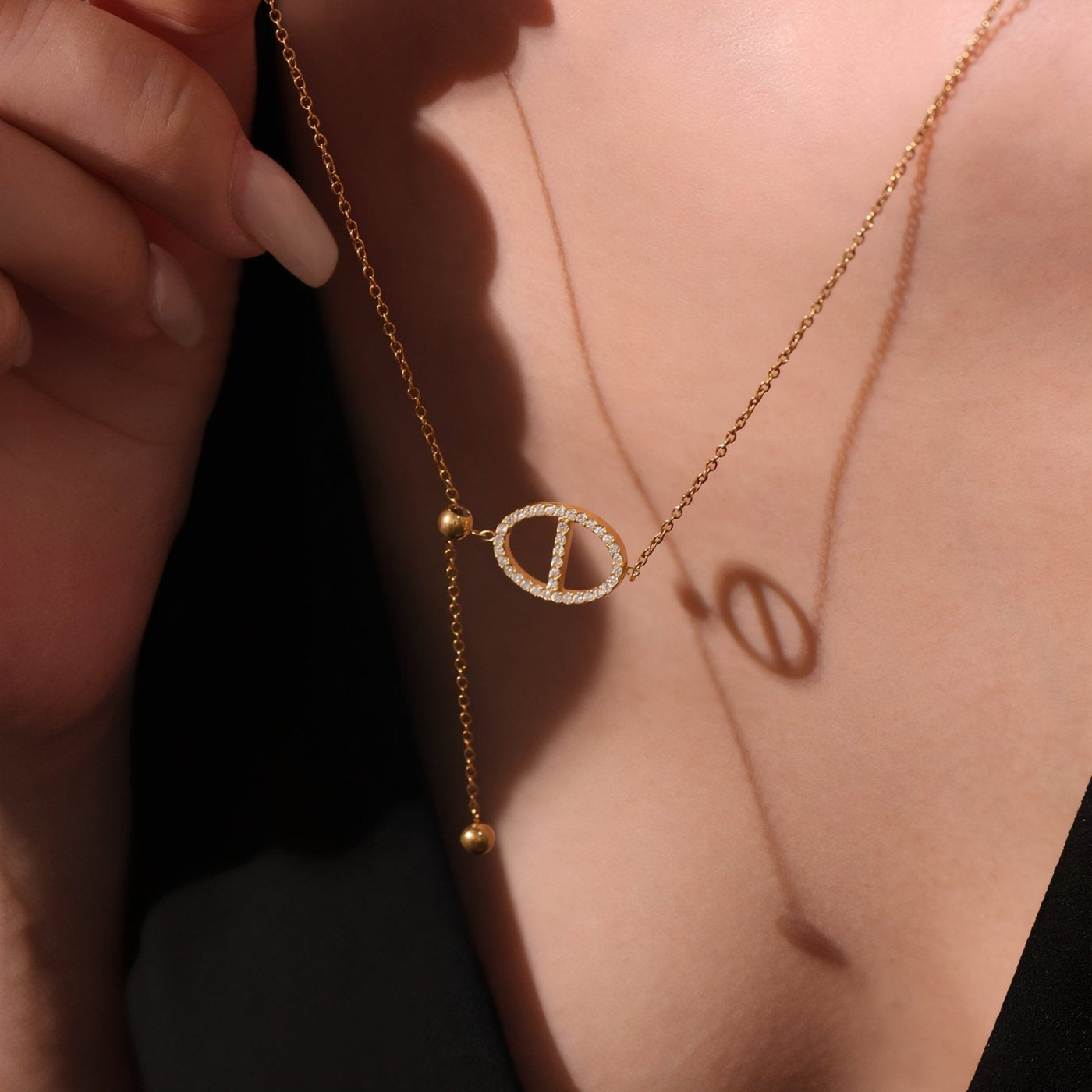 Collier Cravate Acier Inoxydable - Trèfle Nacre - Oxydes zirconium Collier Cravate Acier Inoxydable - Trèfle Nacre - Oxydes zirconium
