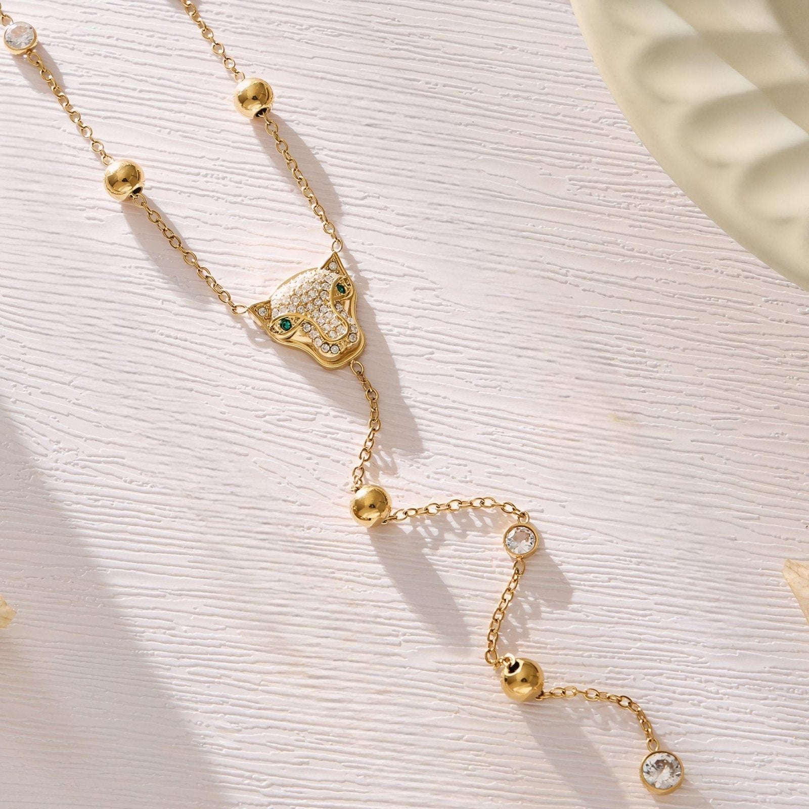 Collier cravate pour femme, avec tête de panthère sertie de zircons, en acier inoxydable plaqué or