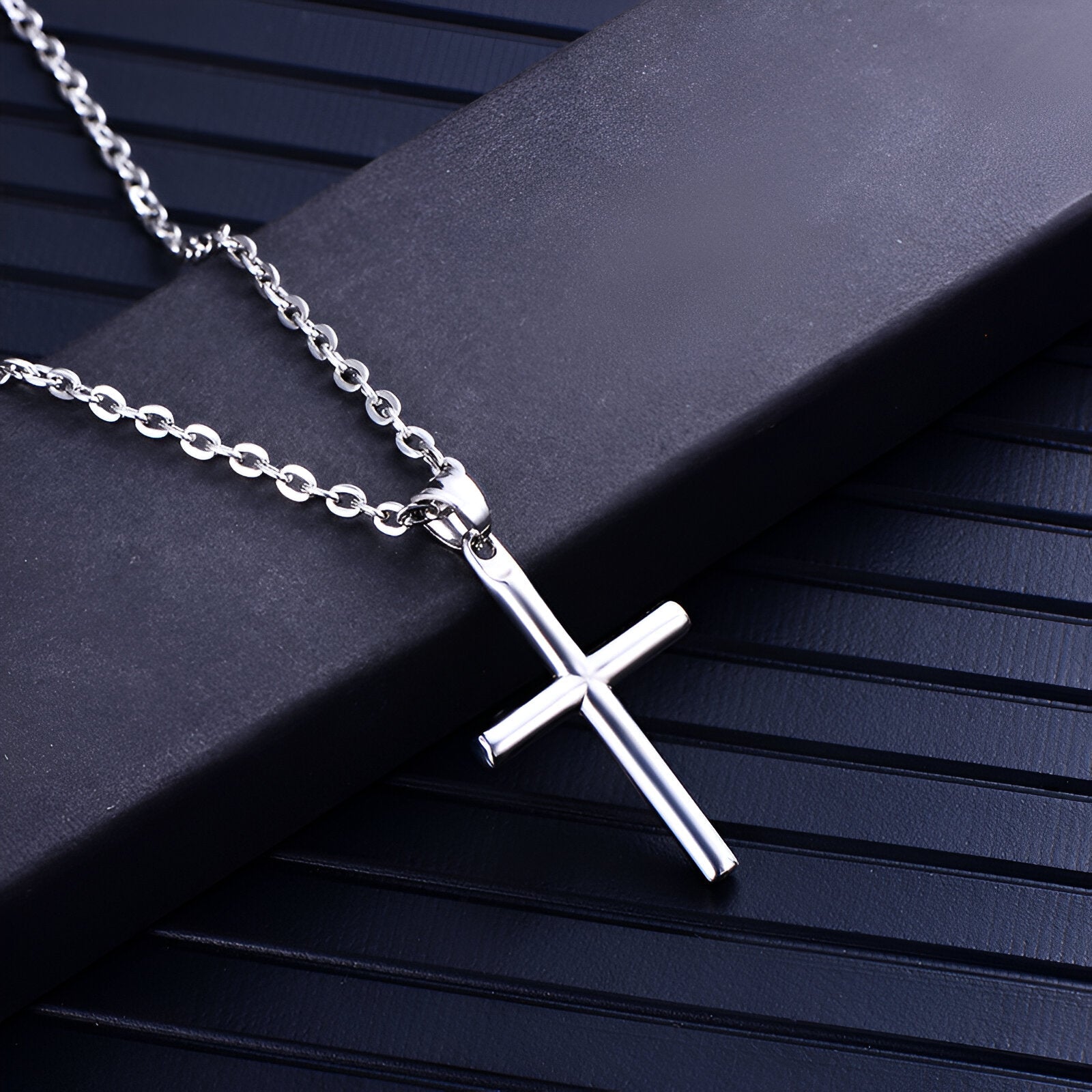 Collier croix en acier inoxydable, chaîne forçat de 50 cm, pour homme ou femme, modèle Théodore