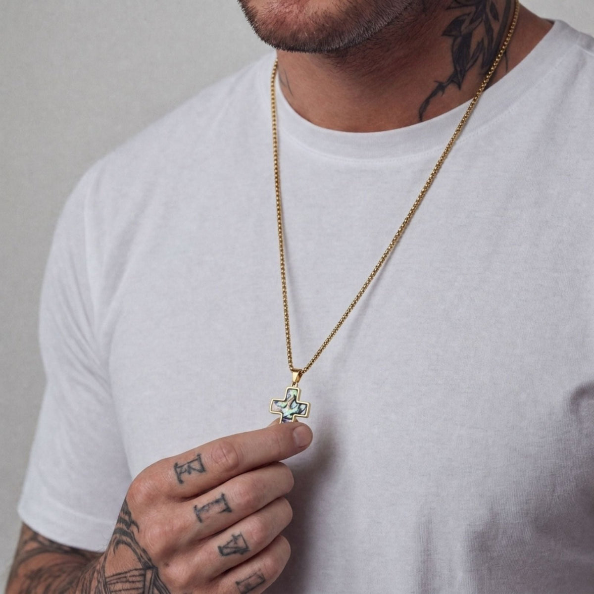 Collier croix pour homme, avec nacre naturelle irisée, en acier inoxydable