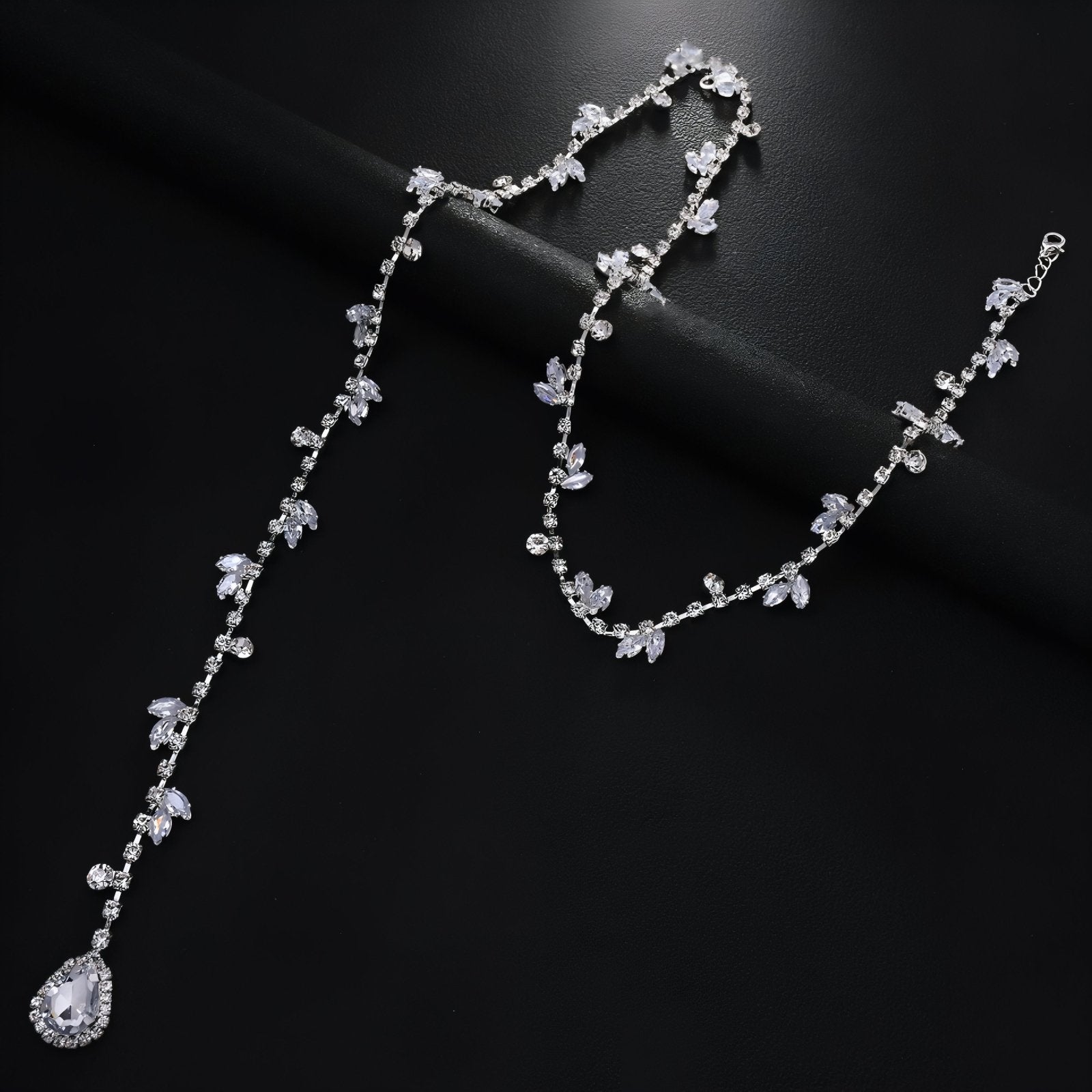 Collier de dos avec pendentif goutte pour femme, strass brillants, en alliage métallique