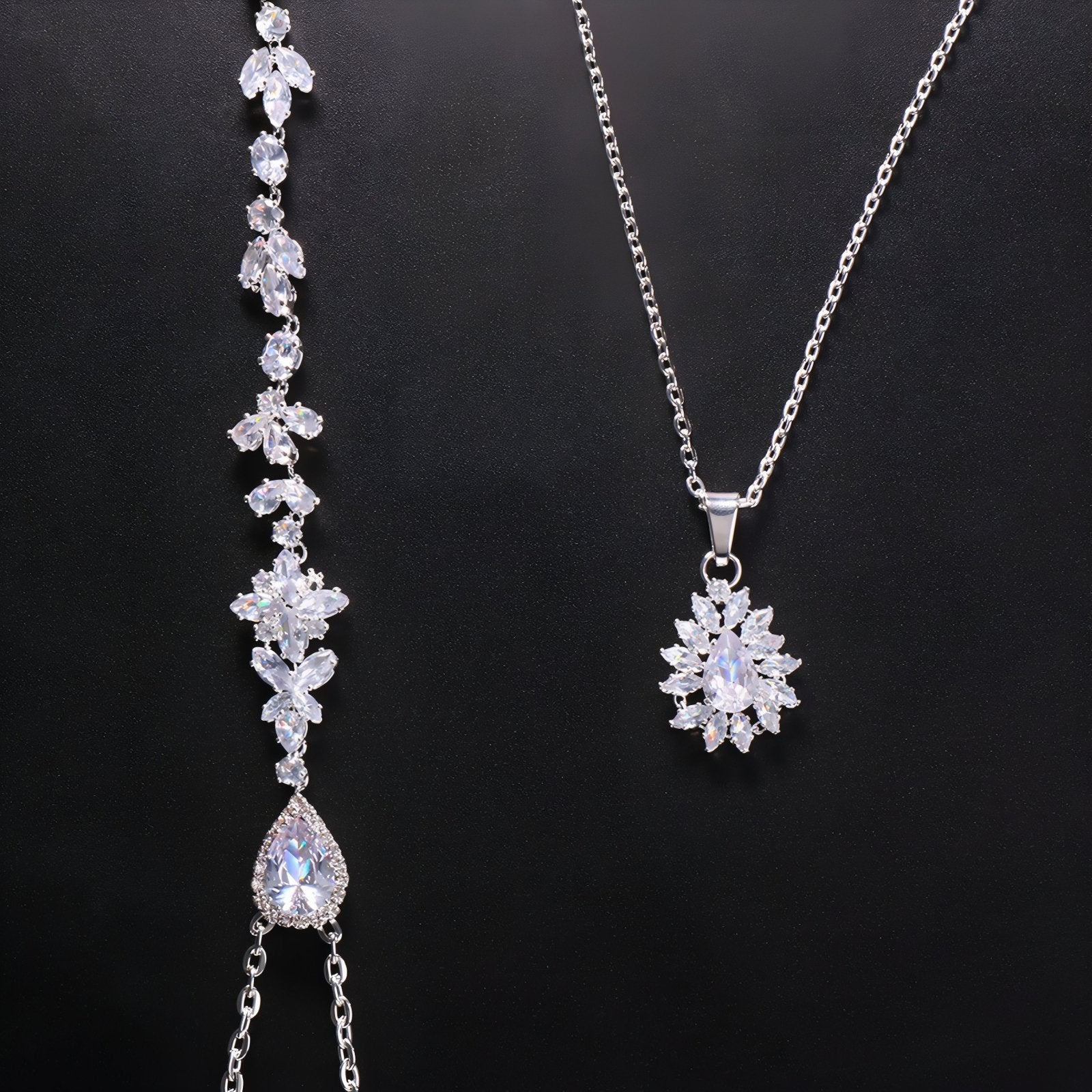 Collier de dos élégant pour femme, motifs floraux sertis de zircon, en alliage métallique