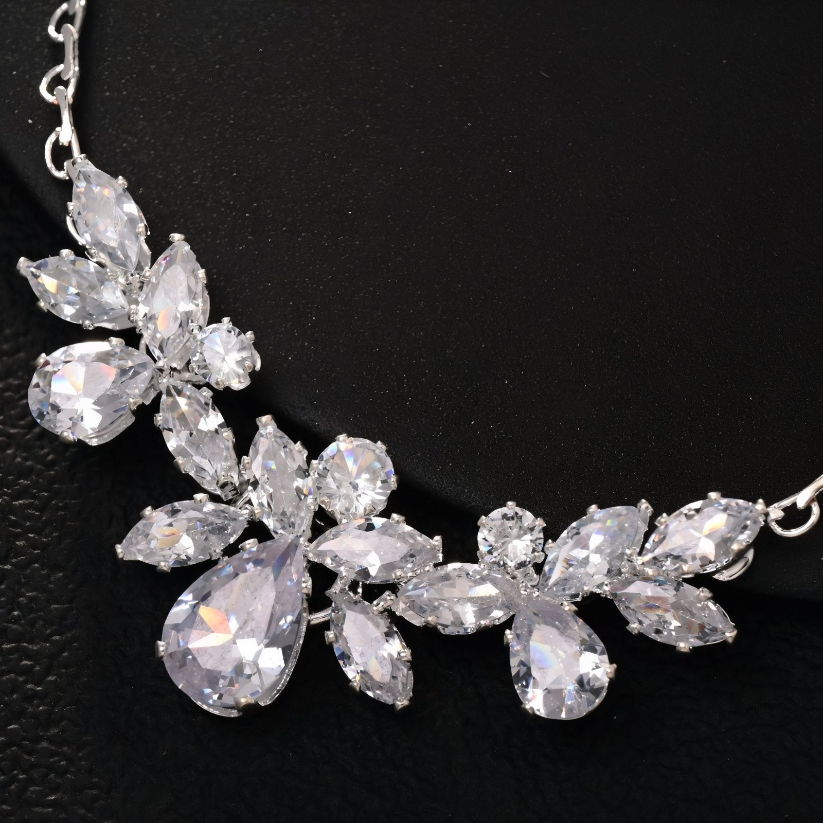 Collier de dos florale pour femme, avec zircon, en alliage métallique