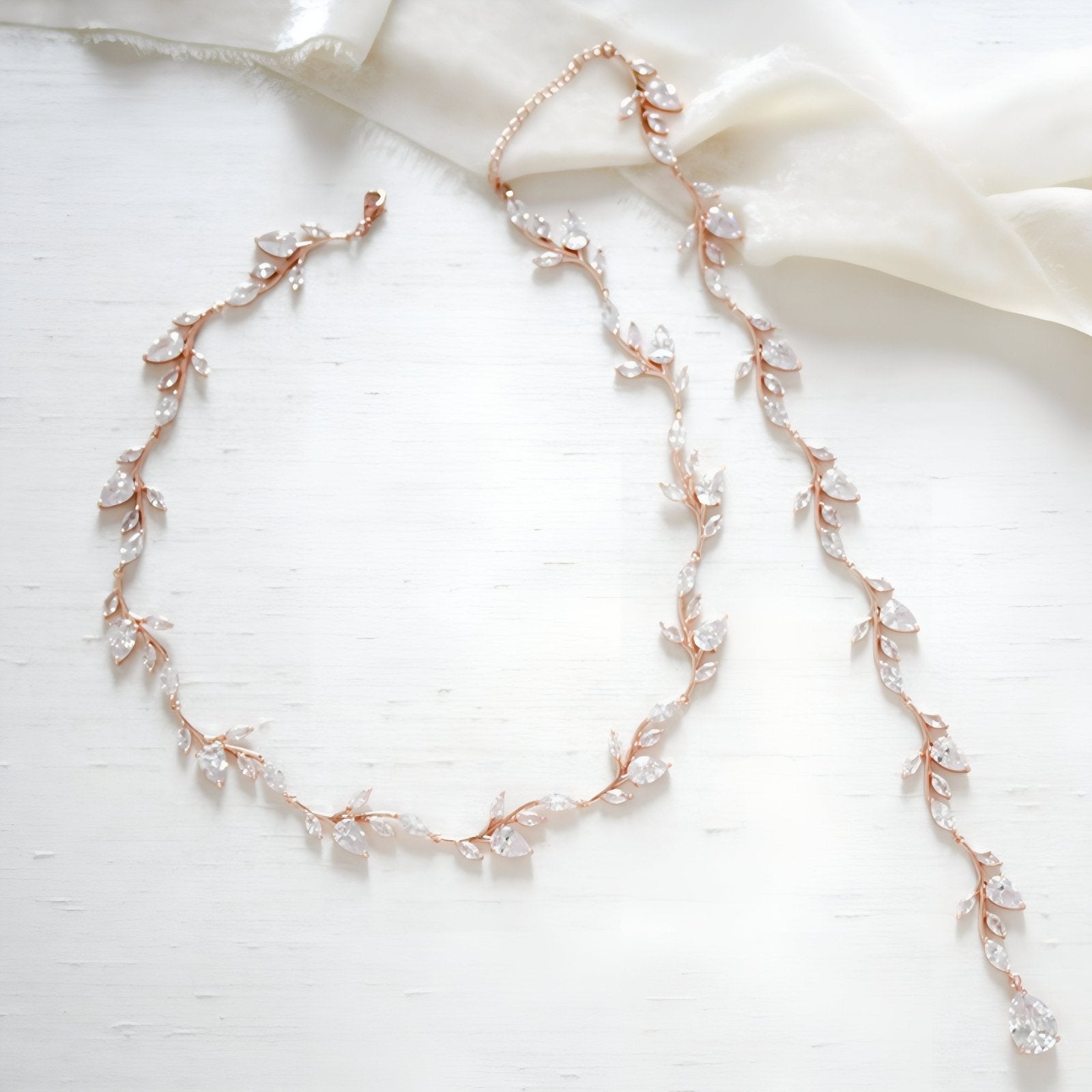 Collier de dos orné de feuilles pour femme, avec zircon, en alliage métallique