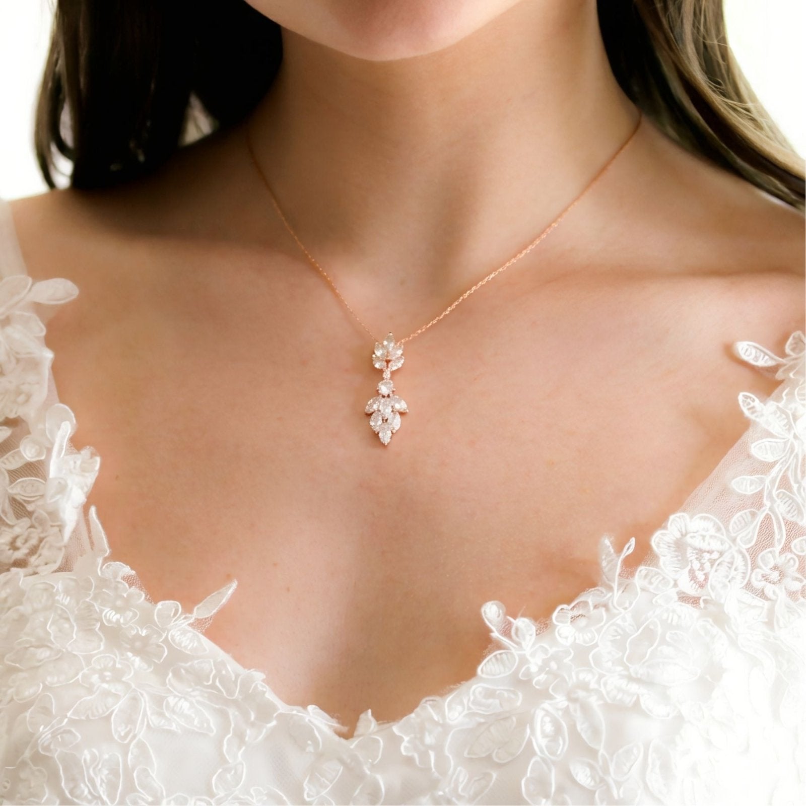 Collier de dos pour femme, avec zircon scintillant, en alliage métallique, style mariage et cérémonie