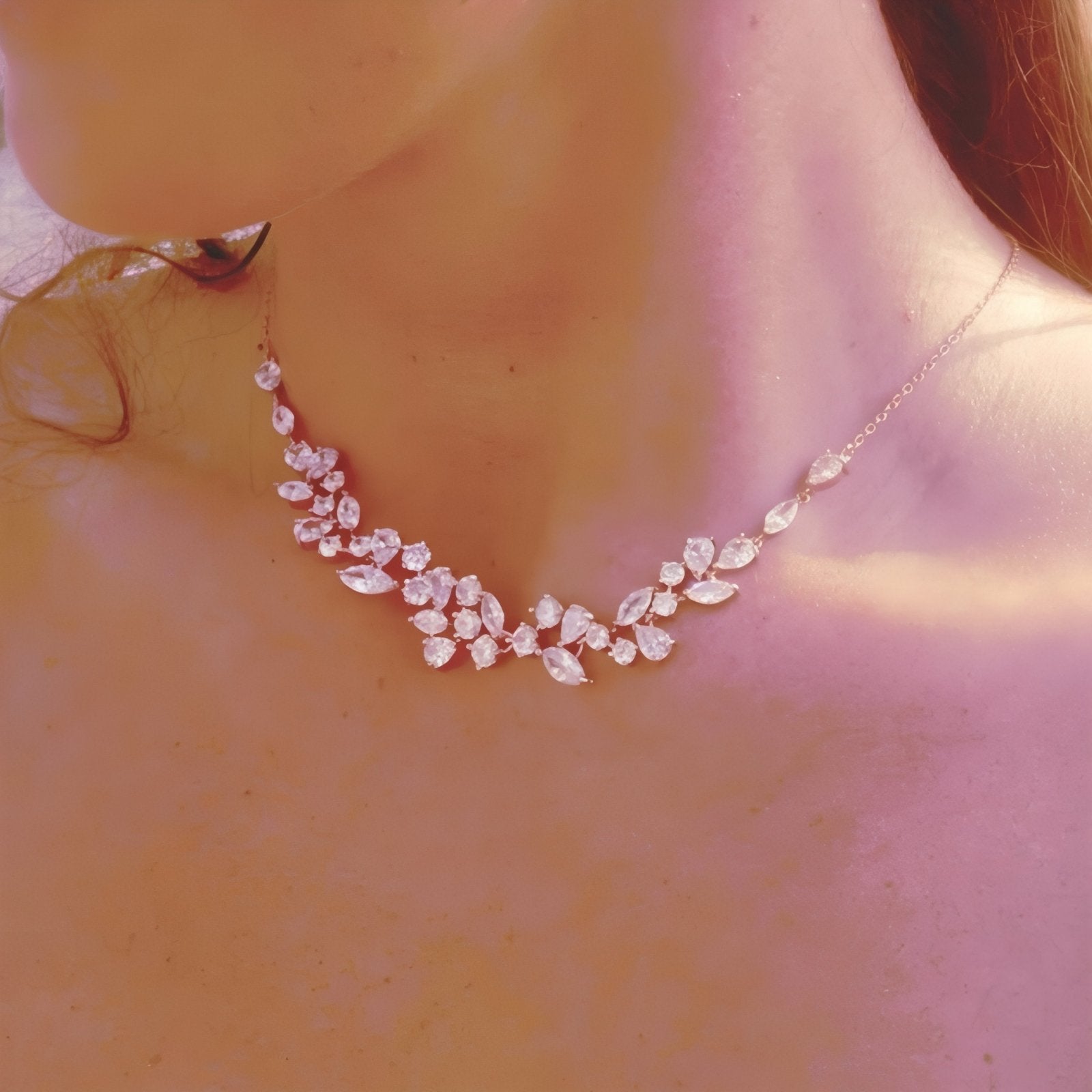 Collier de dos pour femme, orné de feuilles en zircon, alliage métallique