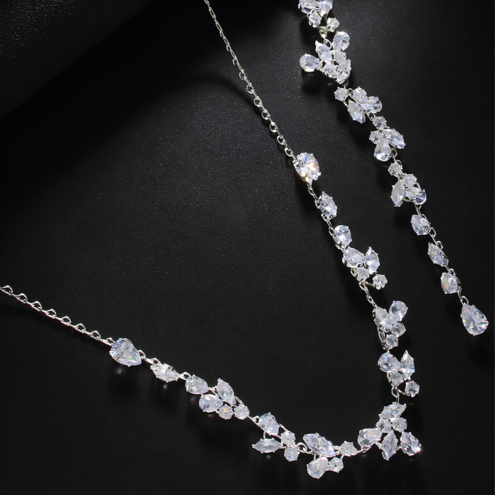 Collier de dos pour femme, orné de feuilles en zircon, alliage métallique