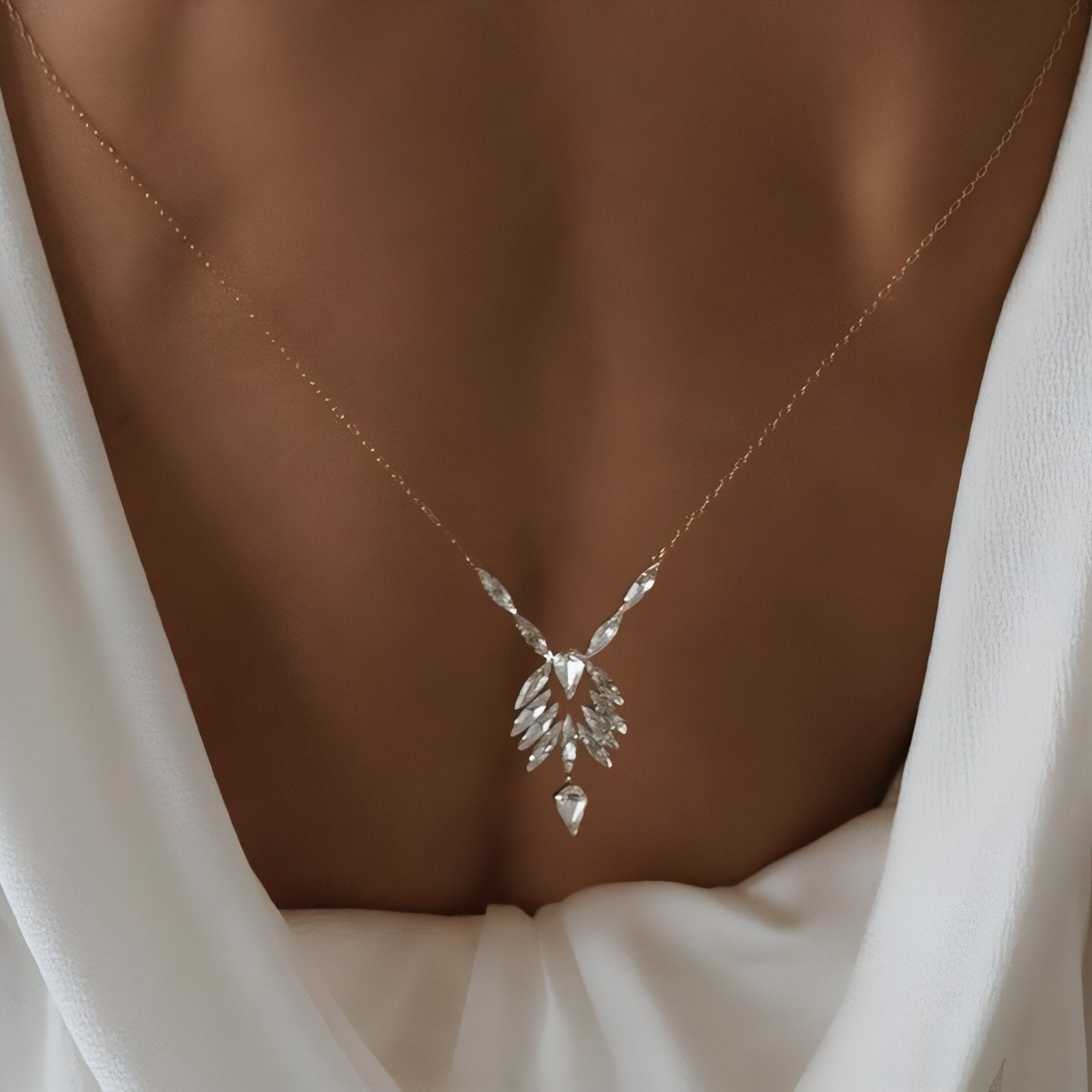 Collier de dos raffiné pour femme, avec strass et cristal, en alliage métallique