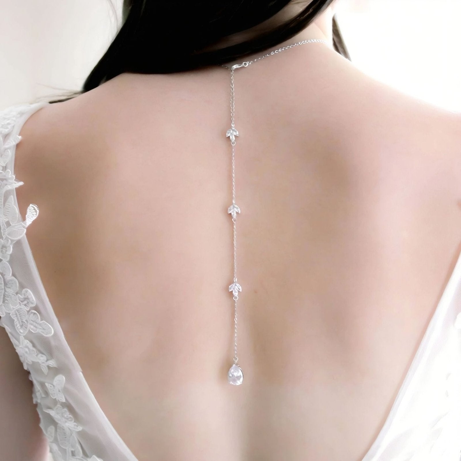 Collier de dos romantique pour femme, avec zircon en forme de feuille, en alliage métallique