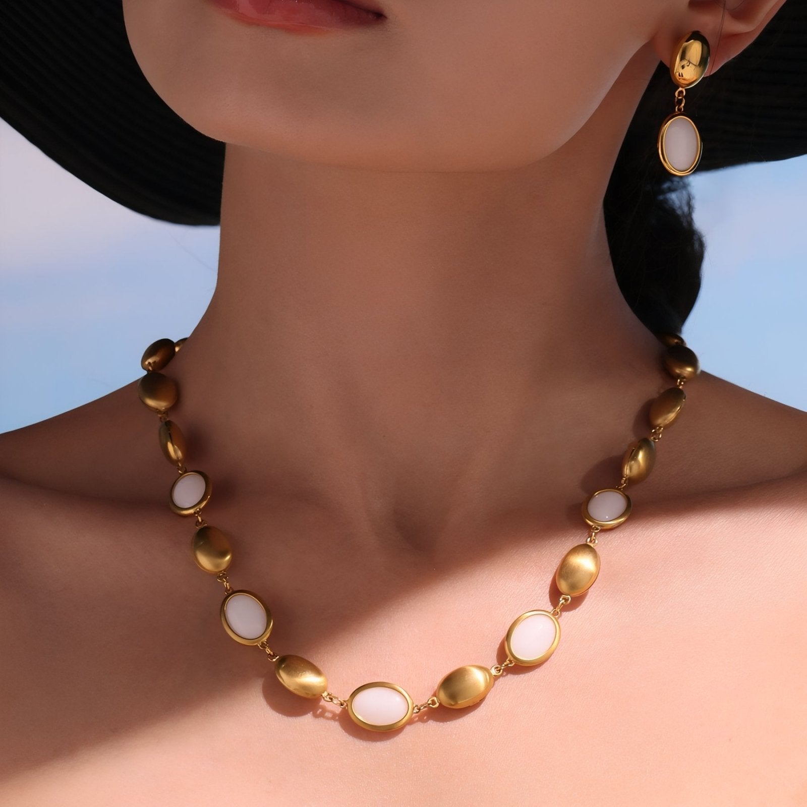 Collier doré femme, pierres ovales effet opale, acier inoxydable plaqué or 18K