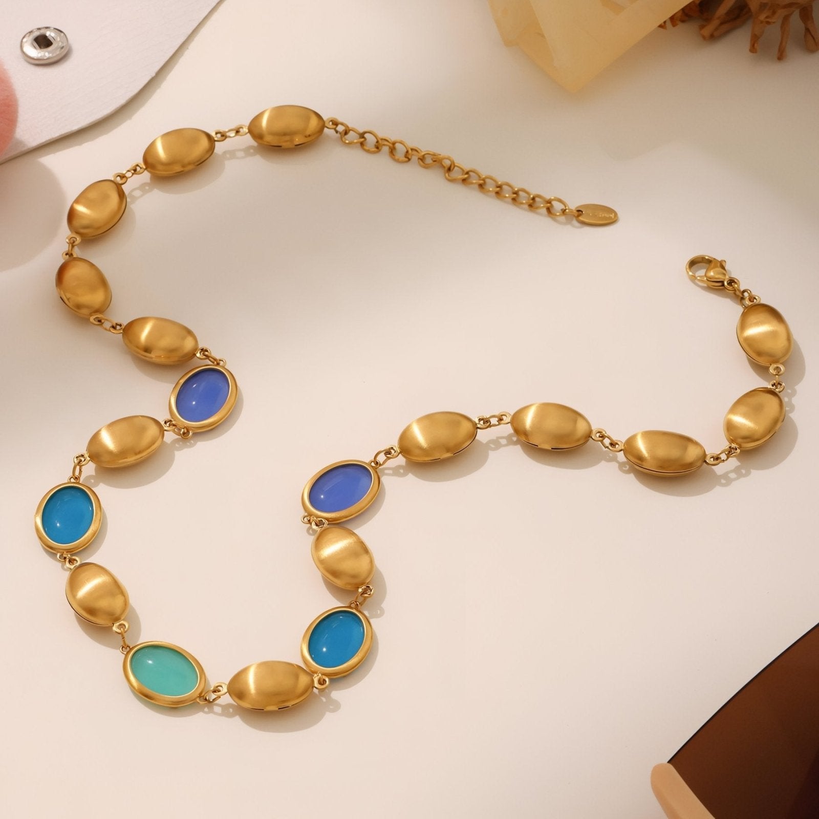 Collier doré femme, pierres ovales effet opale, acier inoxydable plaqué or 18K