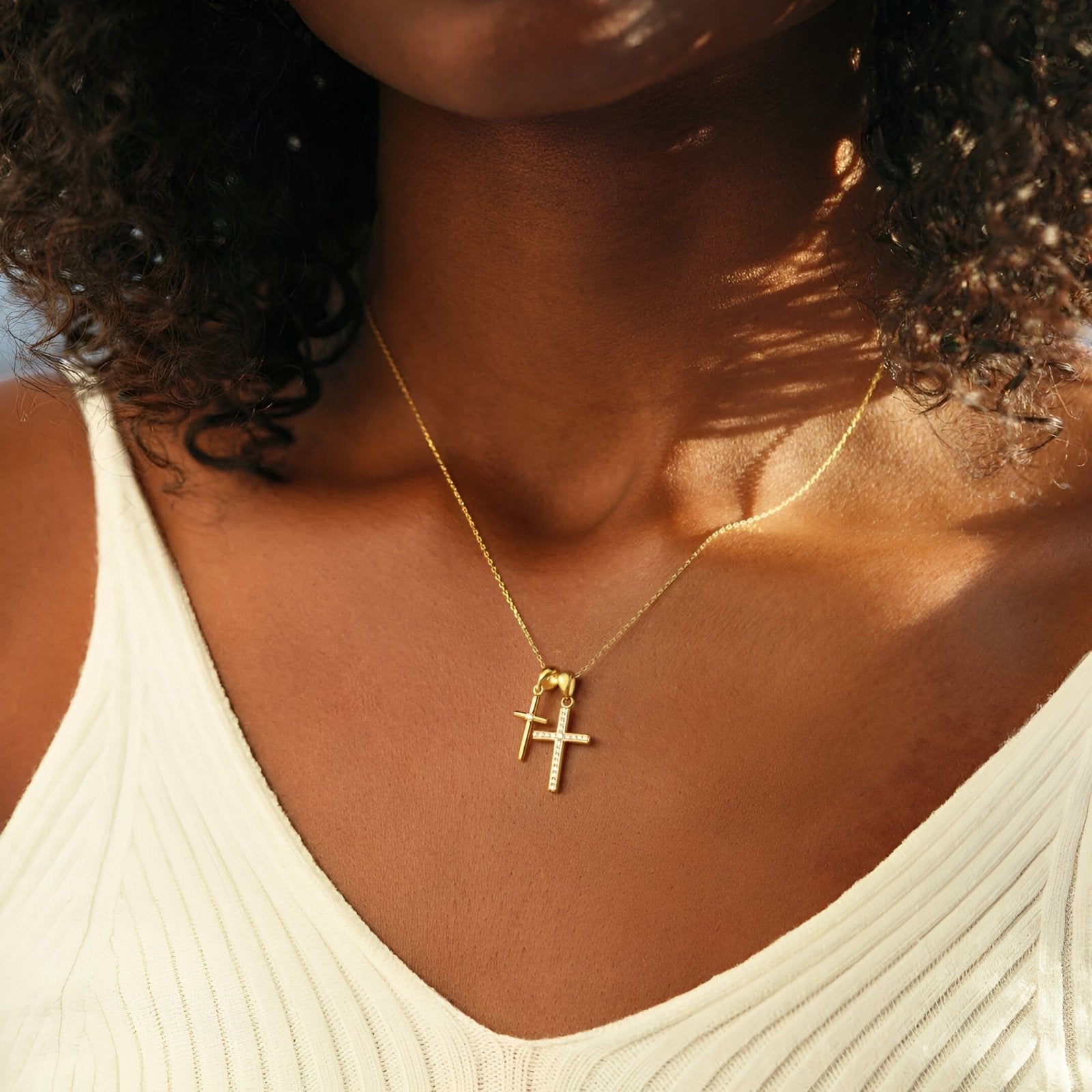 Collier double croix pour femme, en argent 925 plaqué or, pendentifs zircons et maille forçat fine, modèle Benedetta