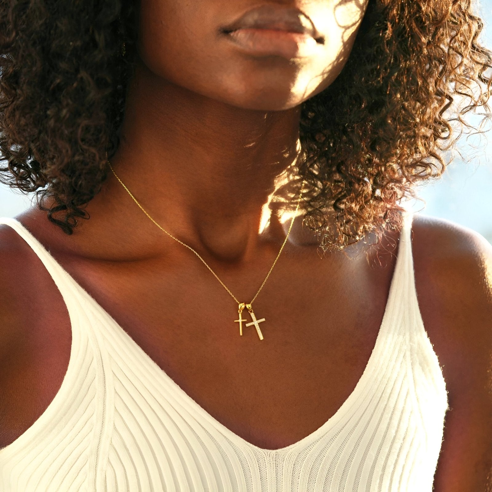 Collier double croix pour femme, en argent 925 plaqué or, pendentifs zircons et maille forçat fine, modèle Benedetta
