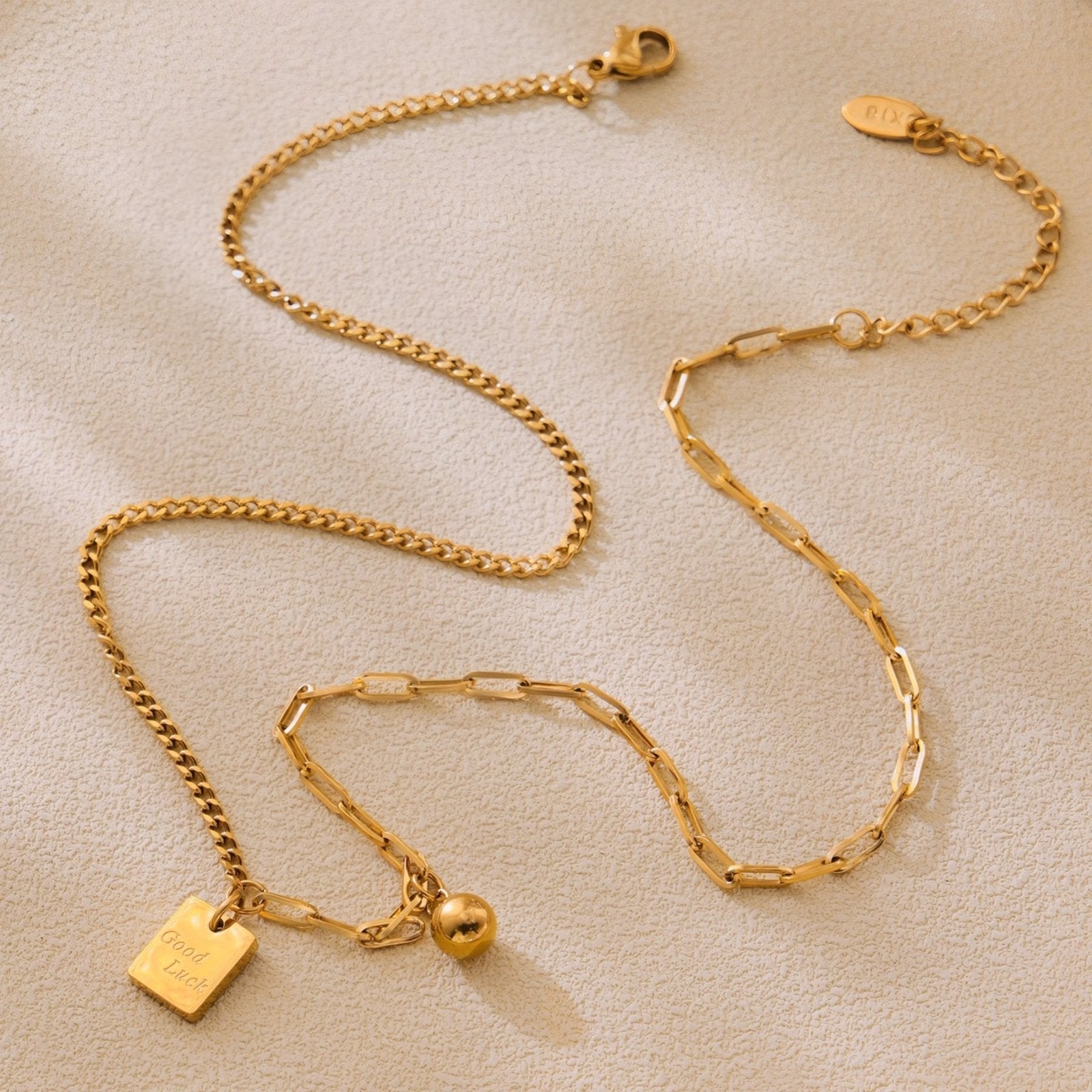 Collier double maille, pendentif porte bonheur gravure "Good Luck", en acier inoxydable plaqué or