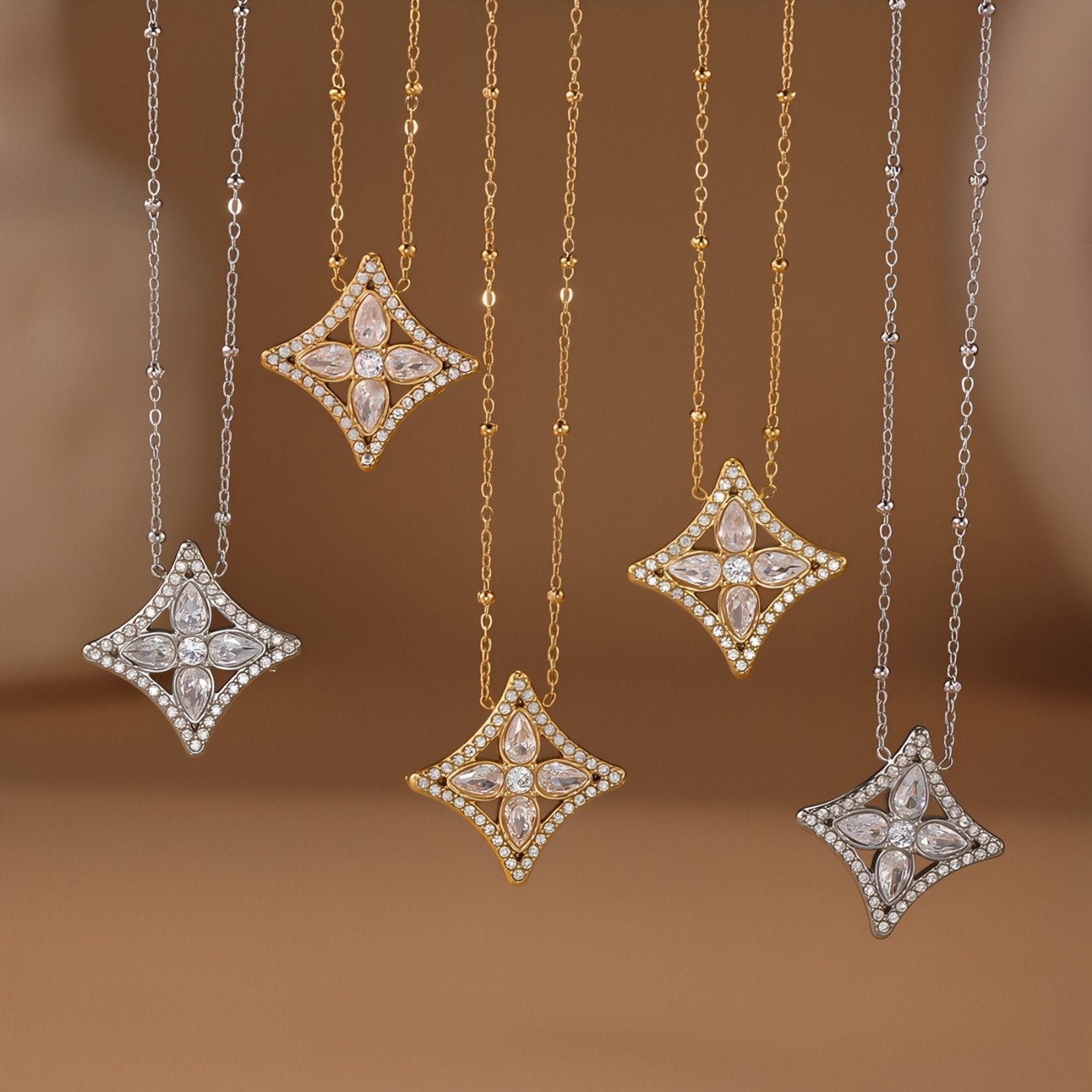 Collier élégant pour femme, pendentif losange pavé de zircon, acier inoxydable