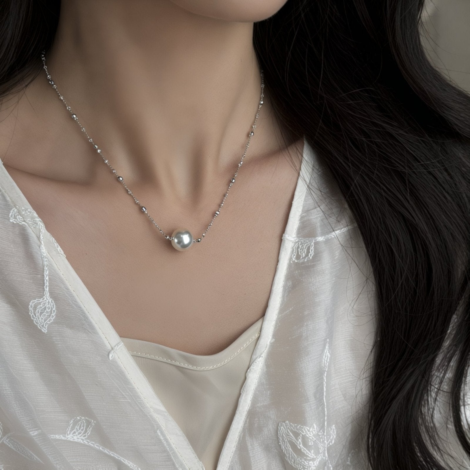 Collier en argent 925, perle centrale brillante, bijou fin et raffiné, modèle Daisy