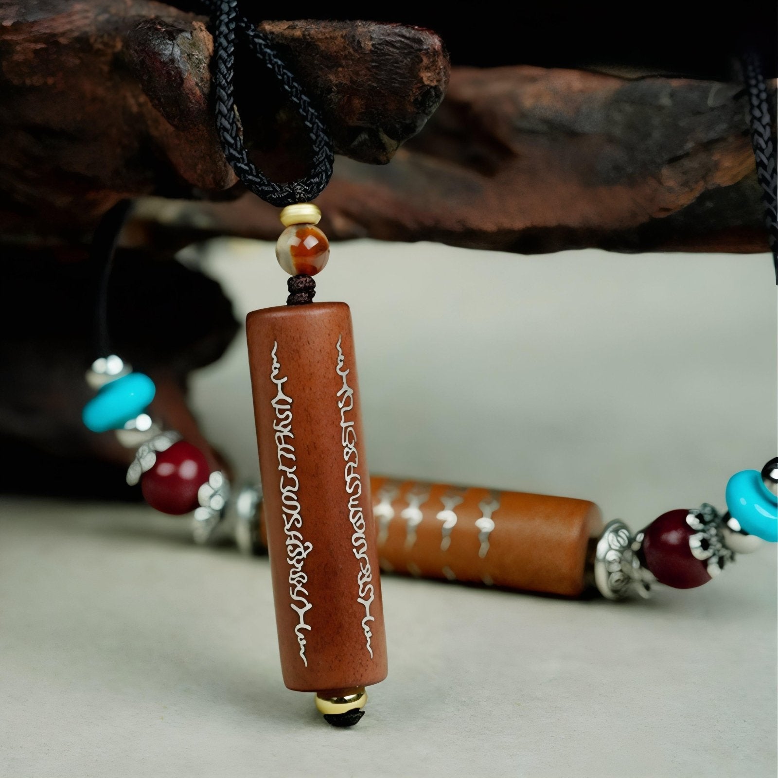 Collier en bois de jujubier naturel, avec pendentif cylindrique à cinq versets bibliques, style bohème